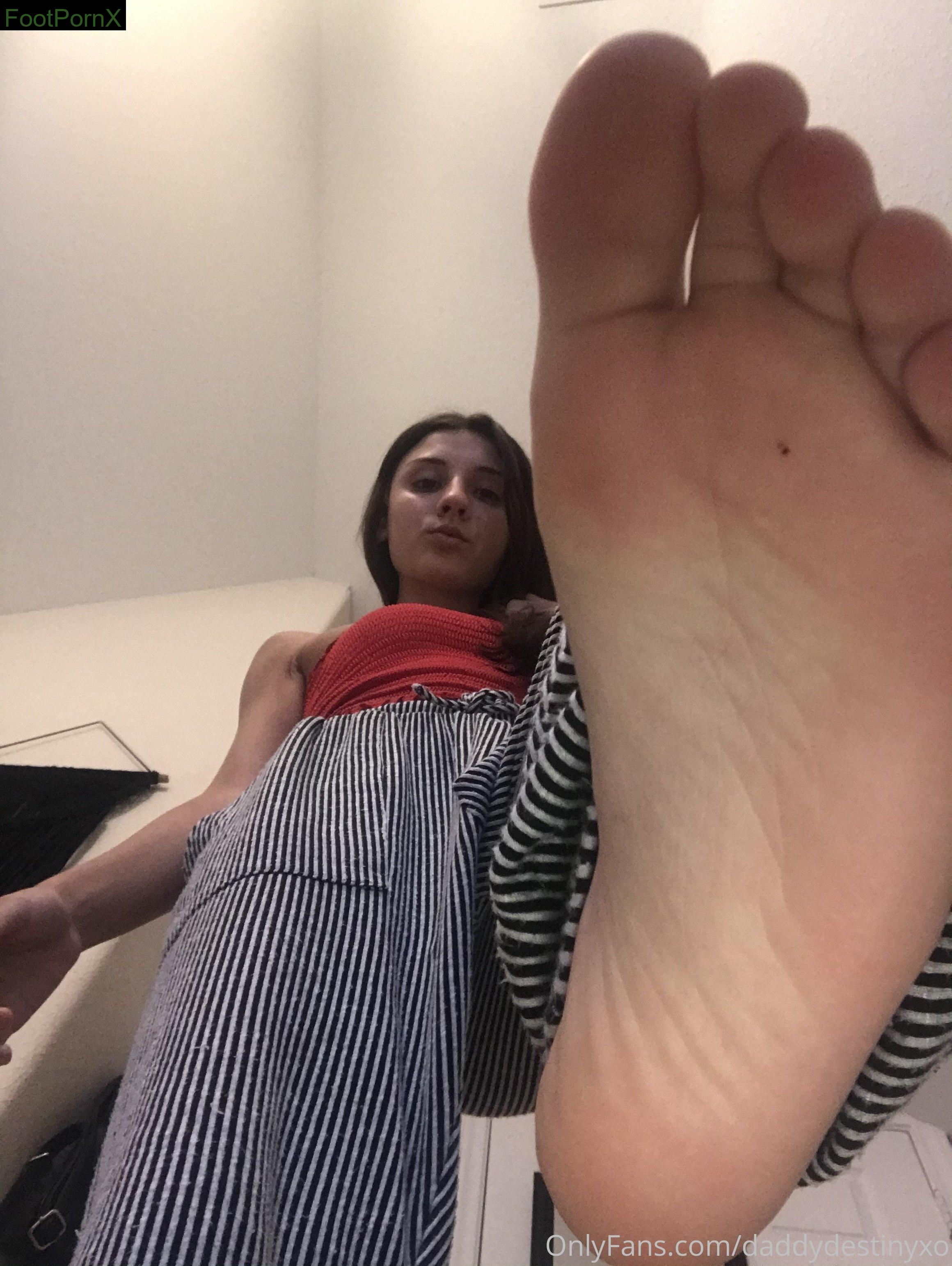 daddydestinyxo feet