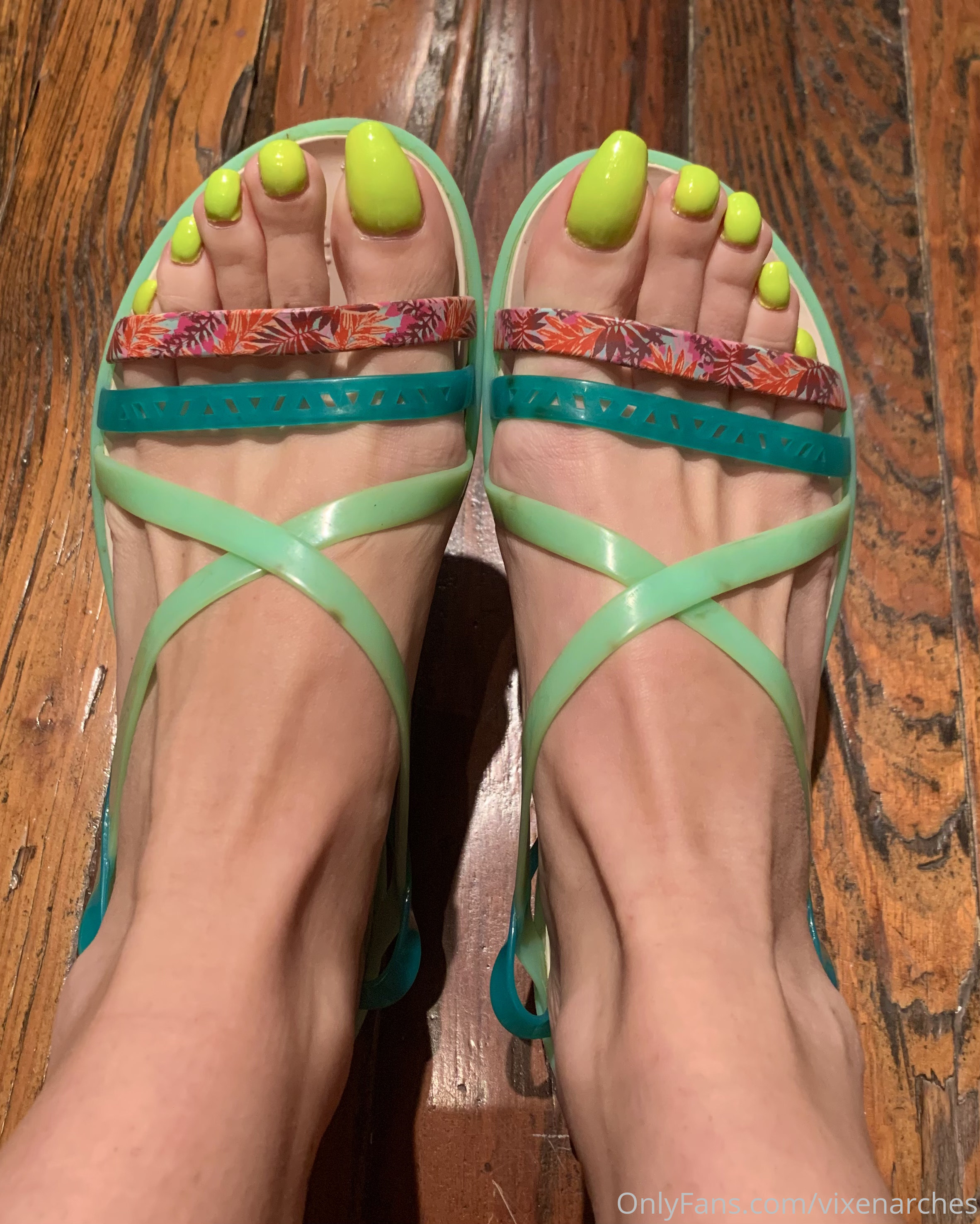 vixenarches feet