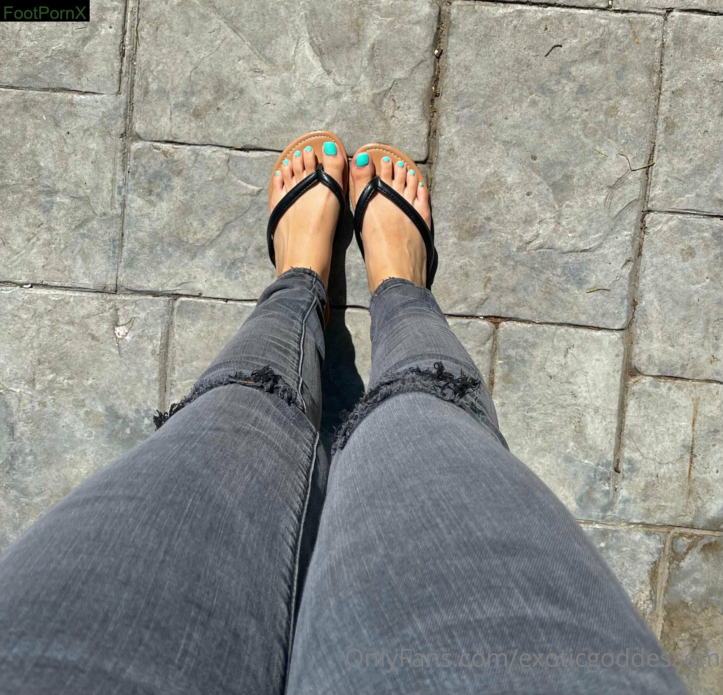 exoticgoddessem feet