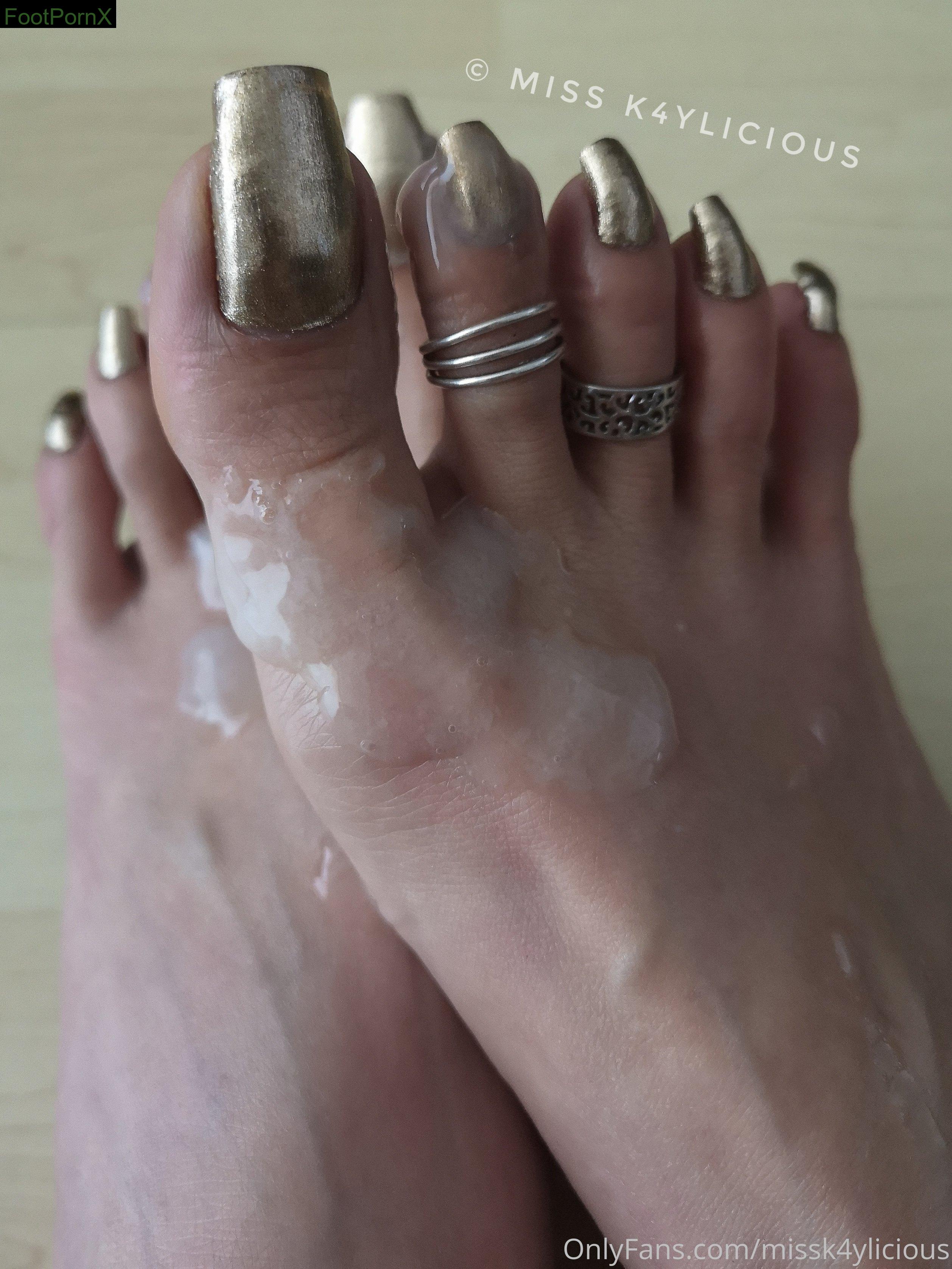 missk4ylicious feet