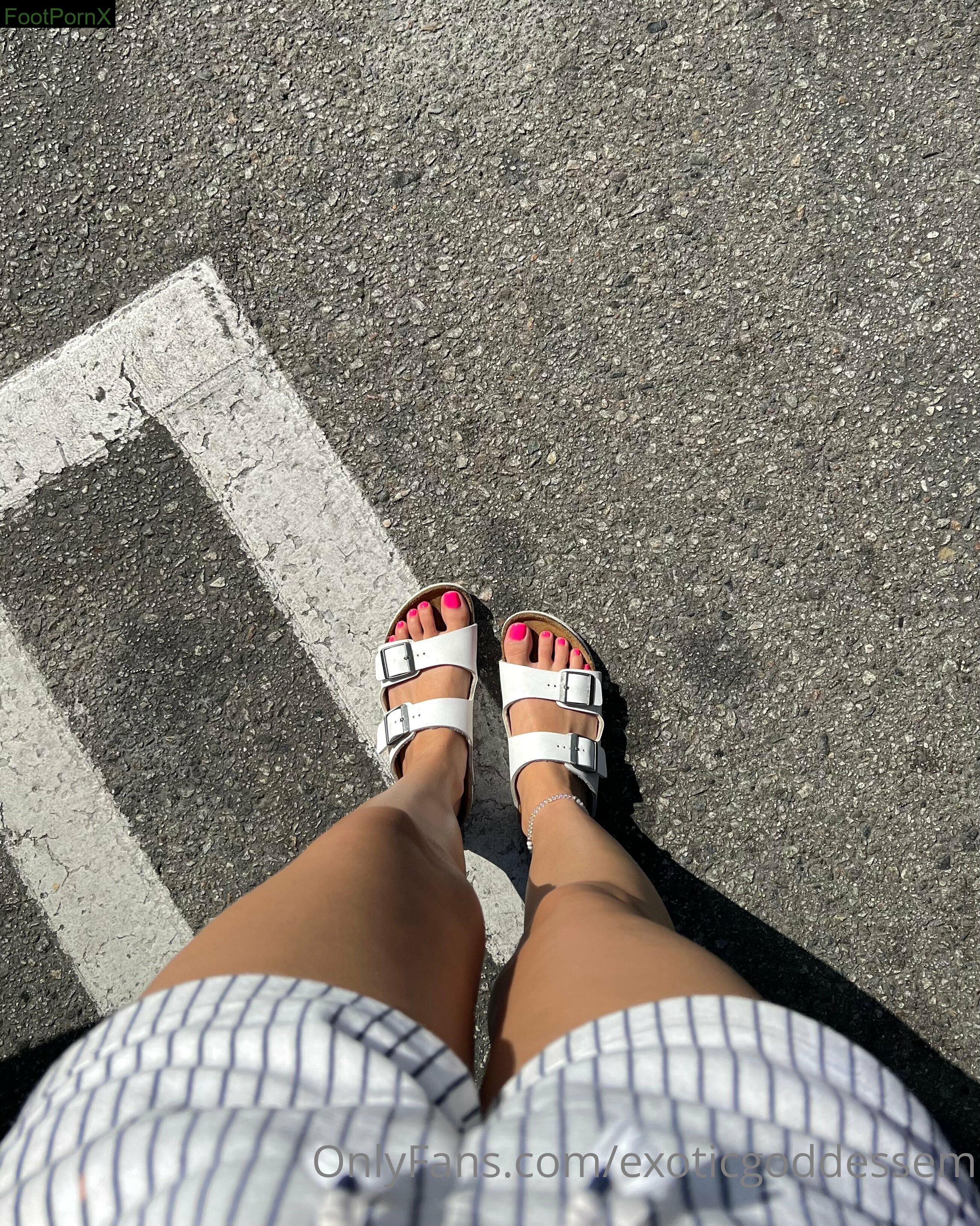 exoticgoddessem feet