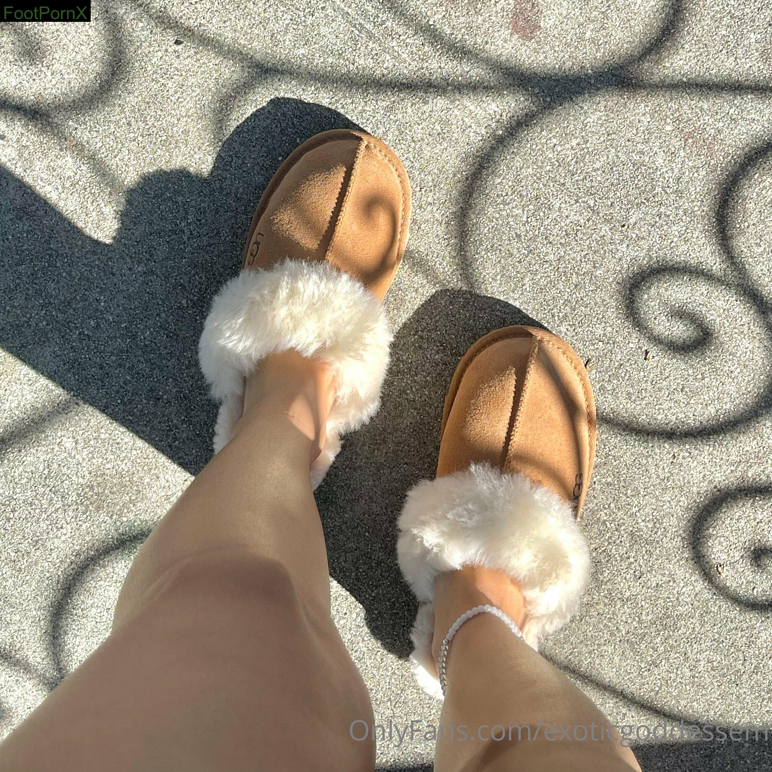 exoticgoddessem feet