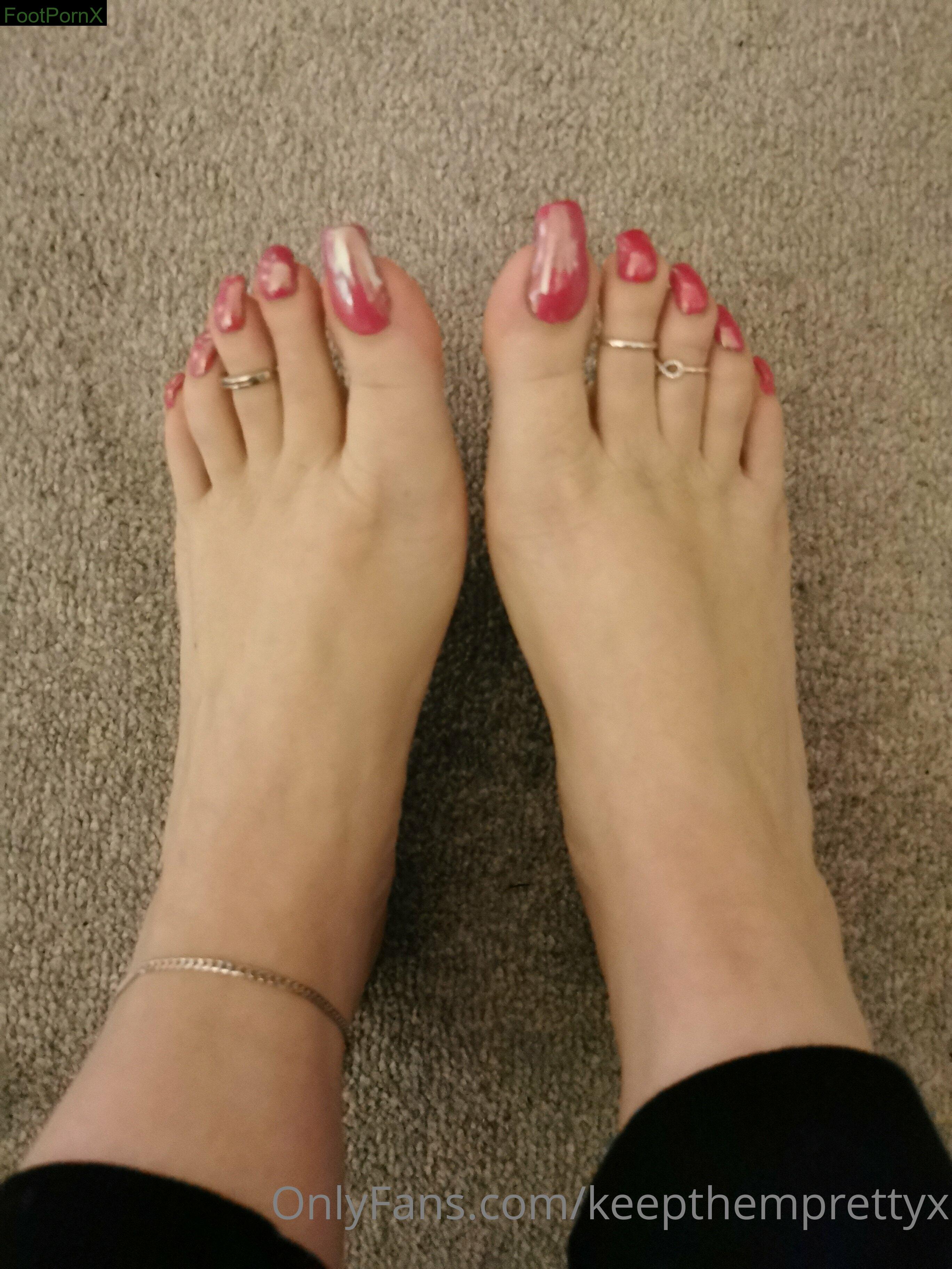 keepthemprettyx feet