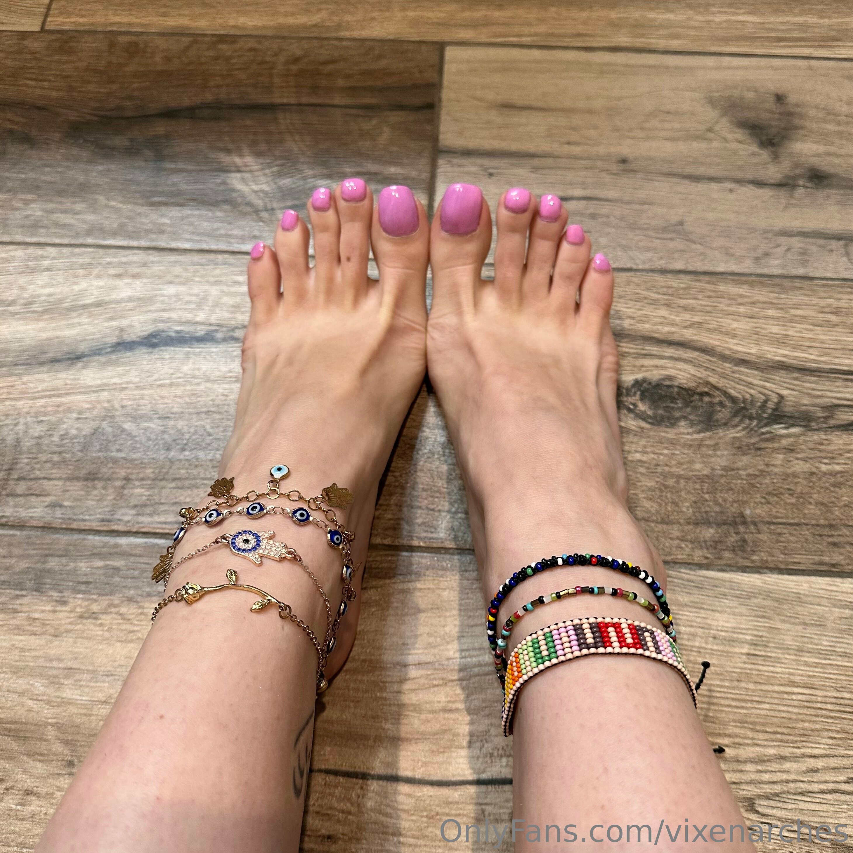 vixenarches feet