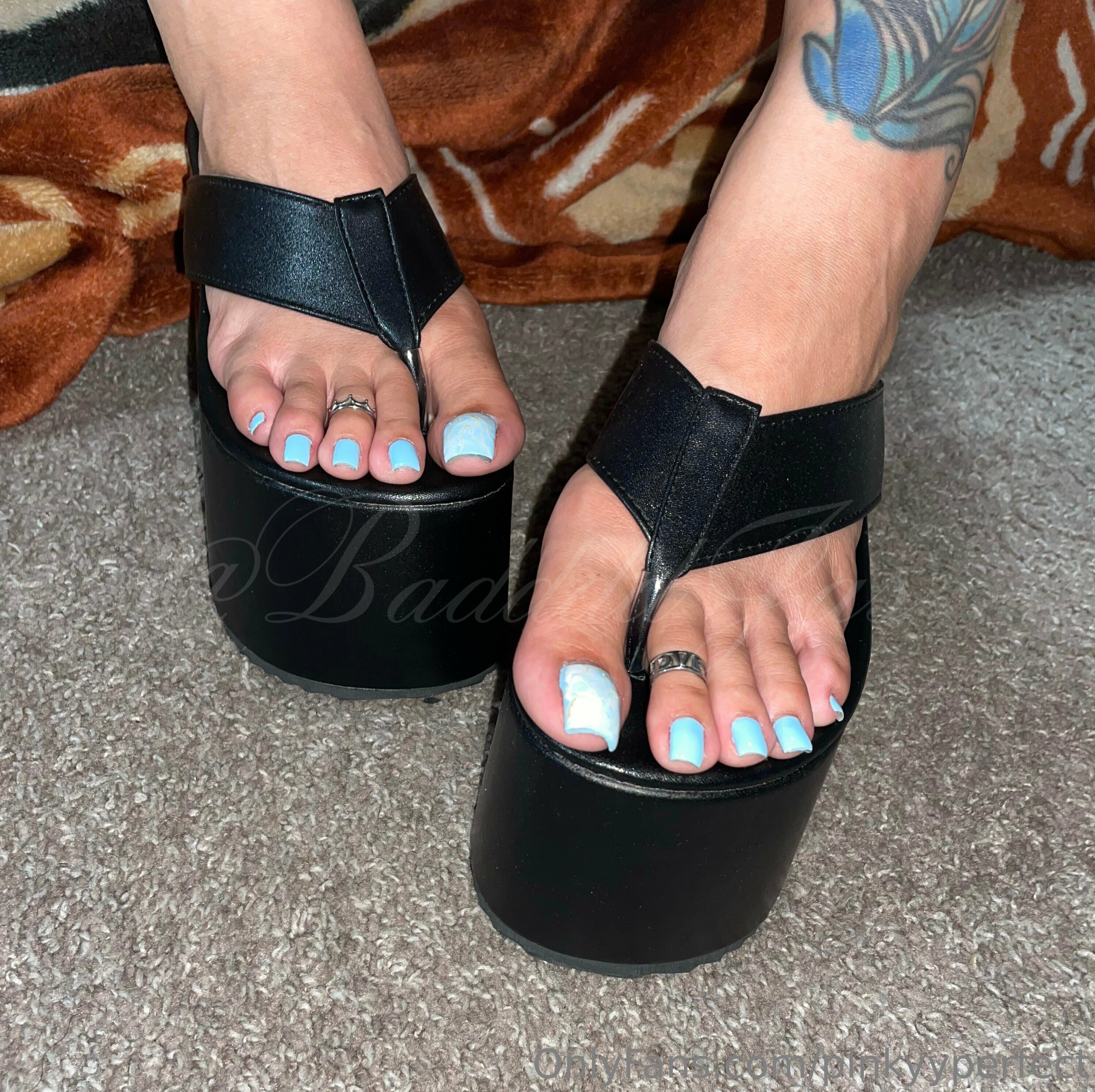 pinkyyperfect feet