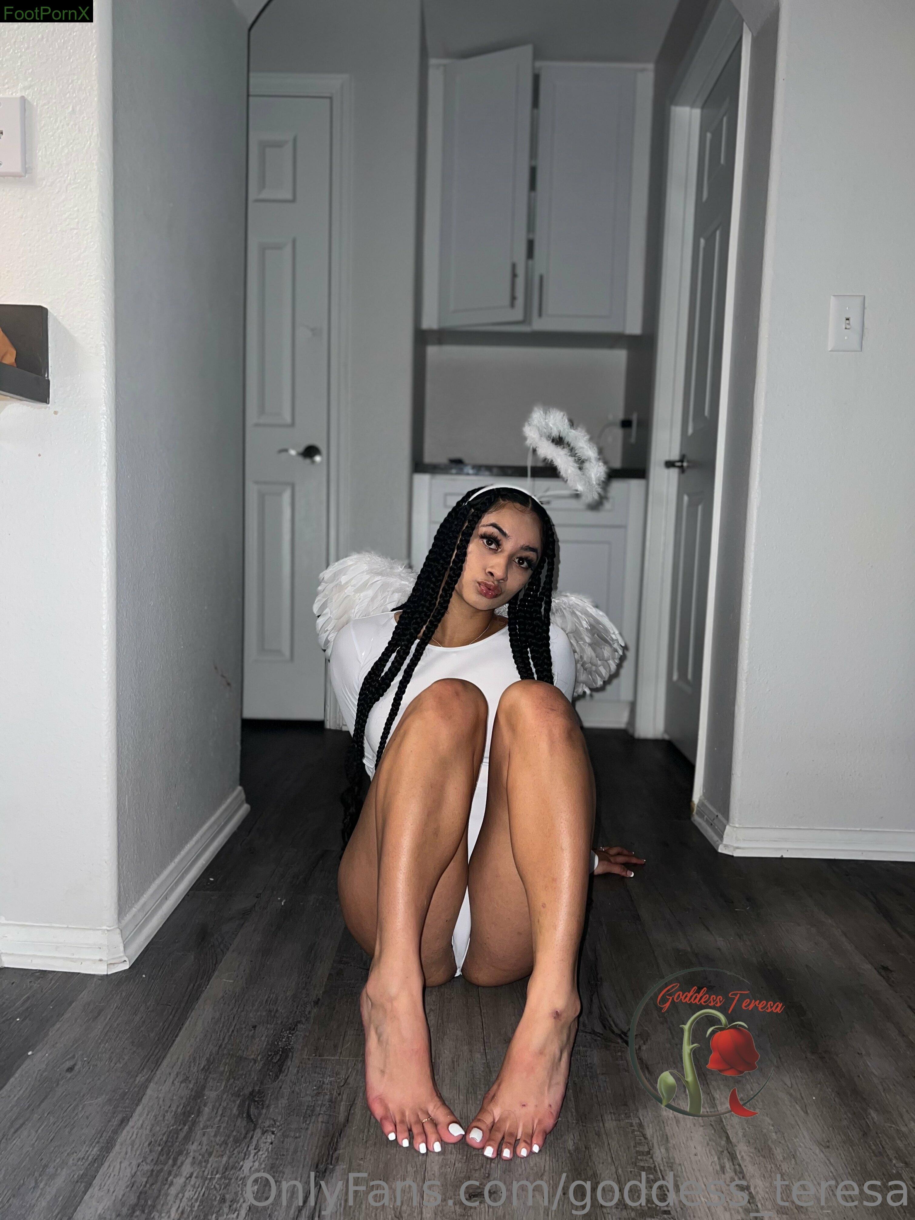 goddess_teresa feet