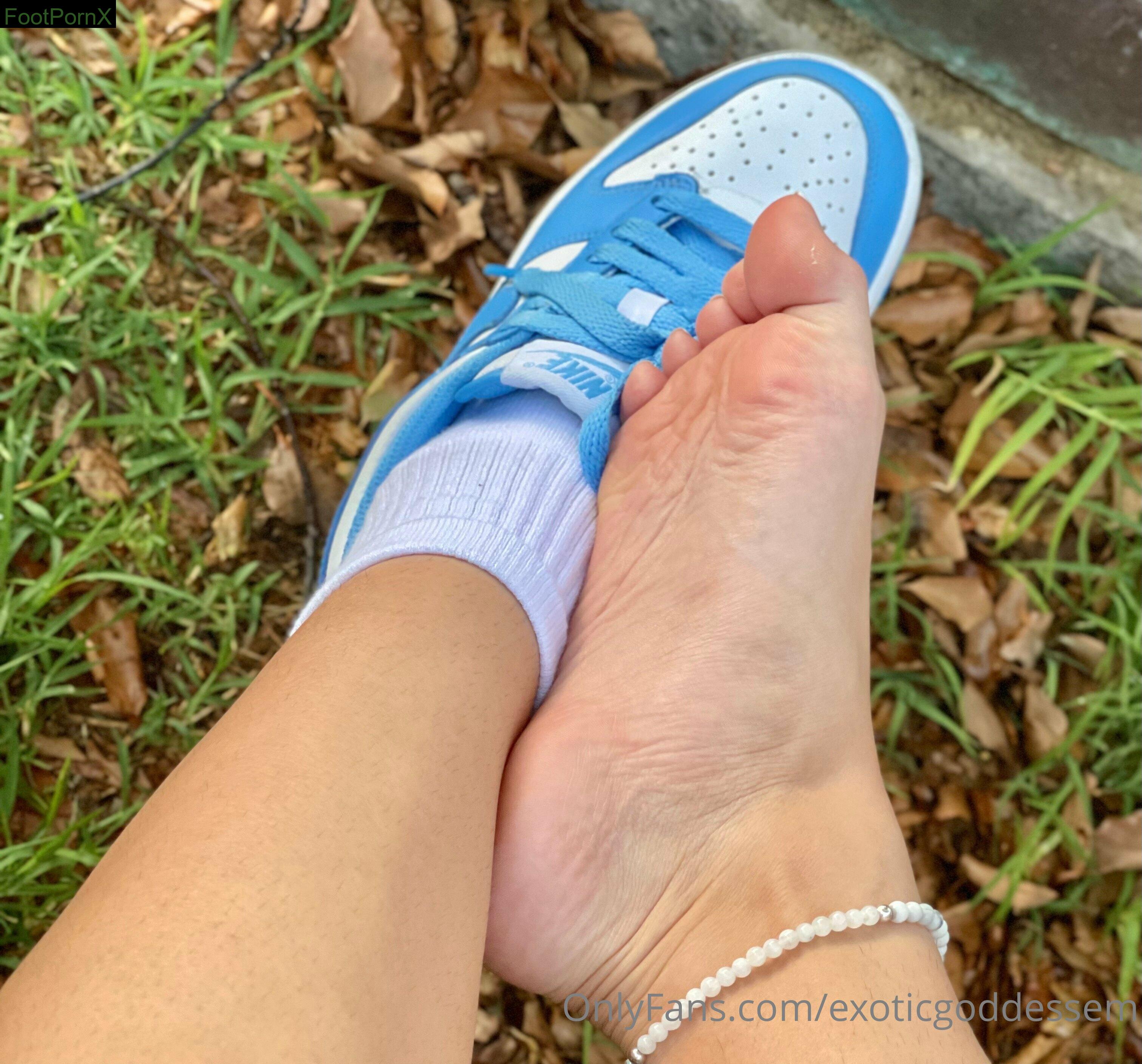 exoticgoddessem feet