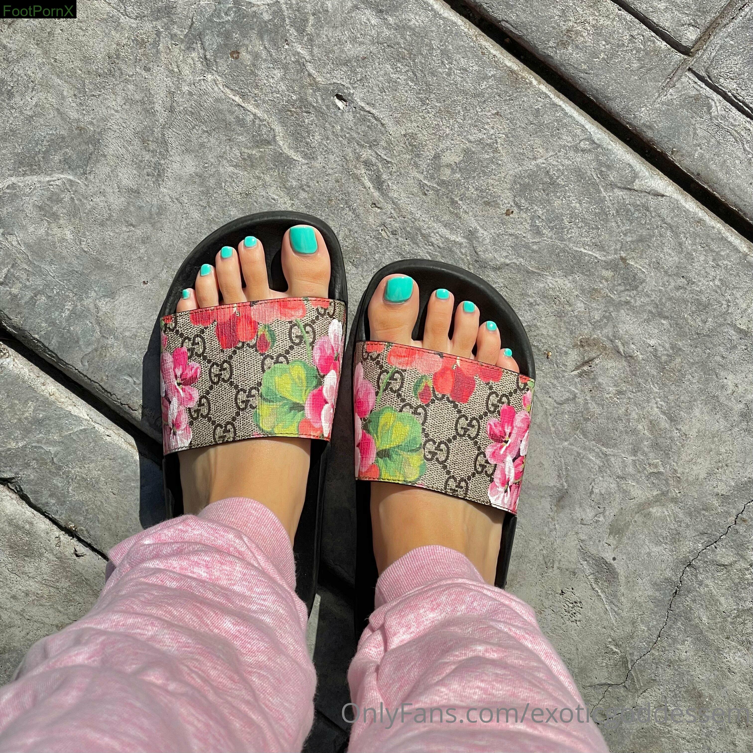 exoticgoddessem feet
