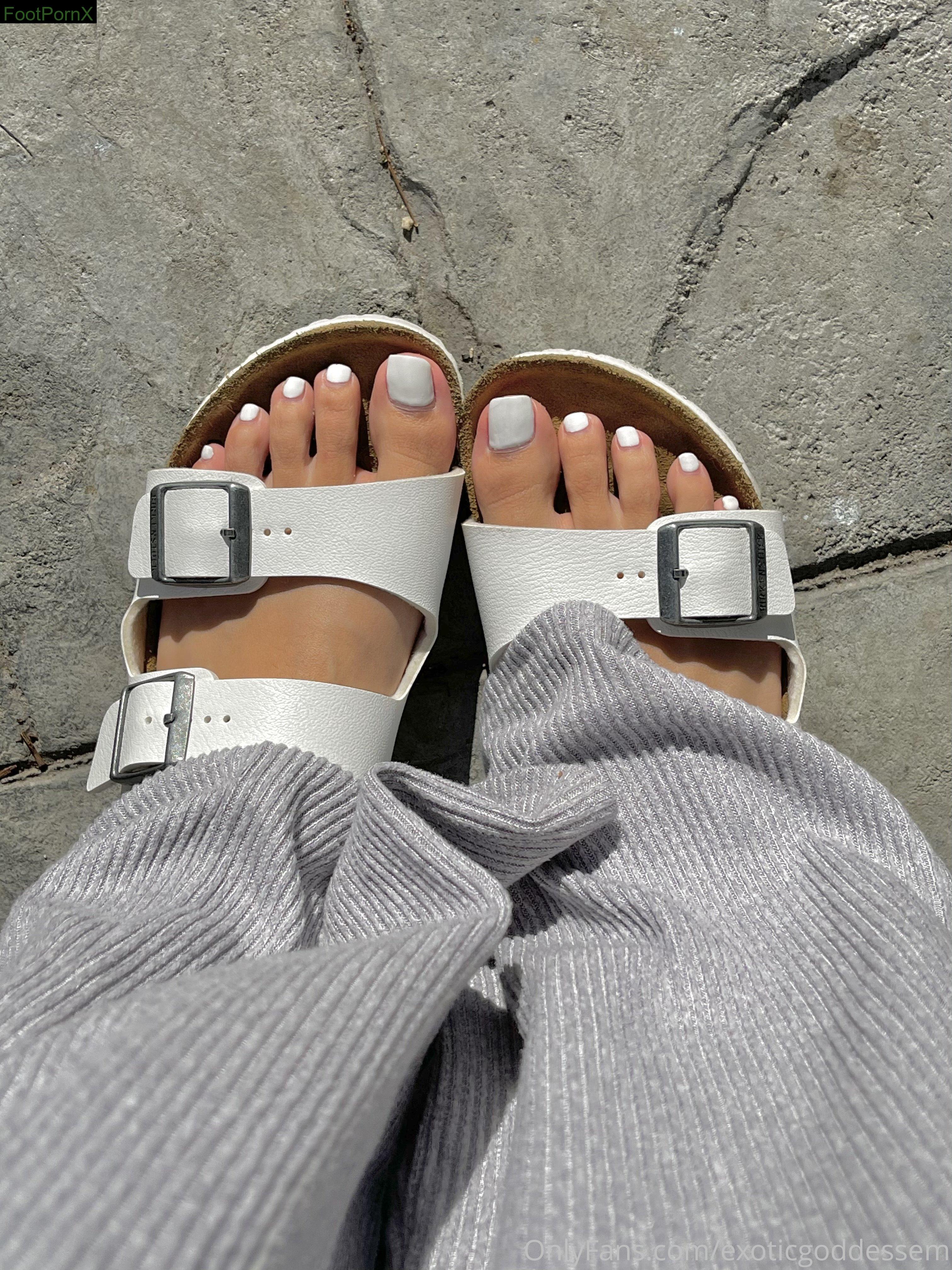 exoticgoddessem feet