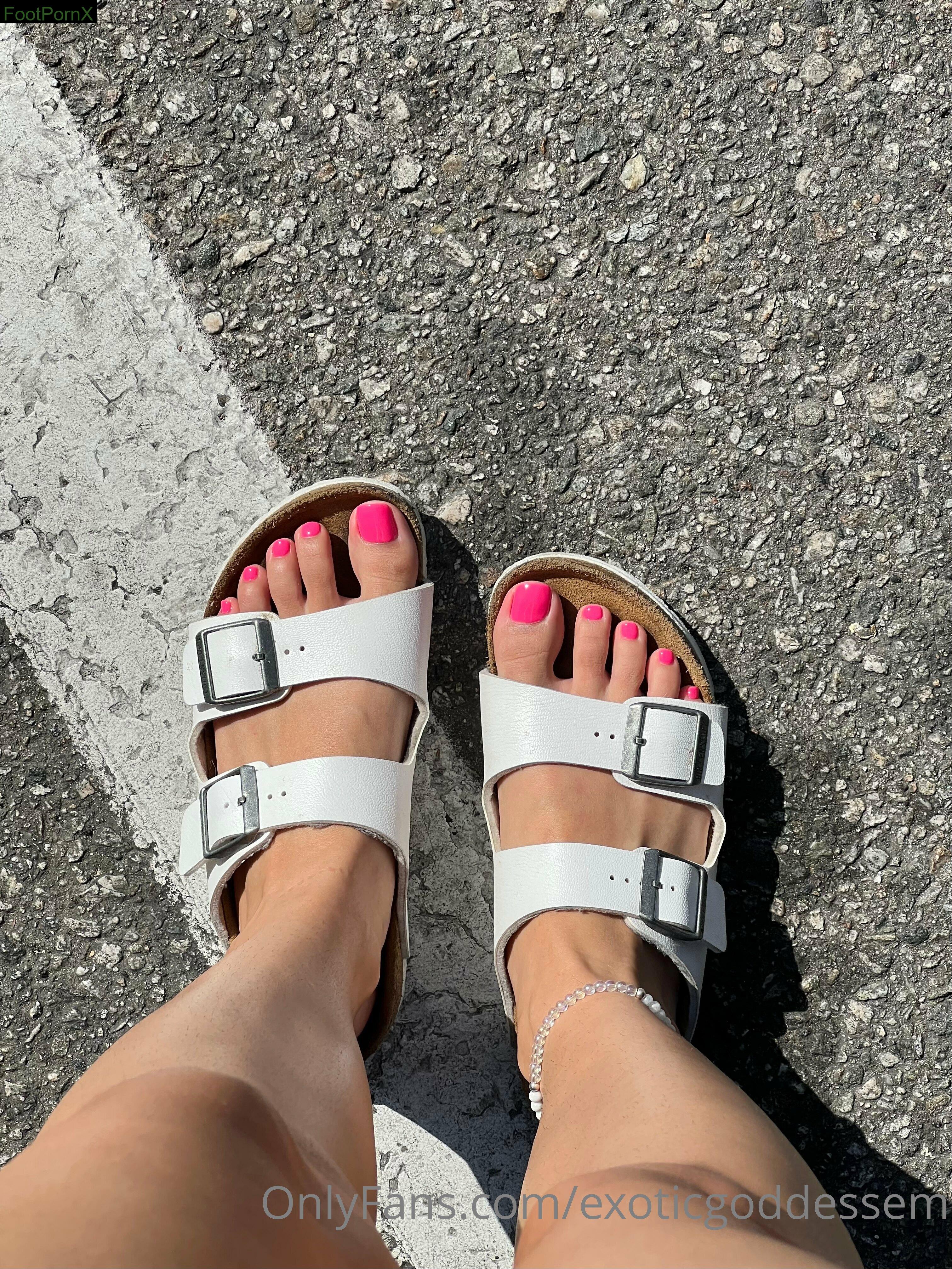 exoticgoddessem feet
