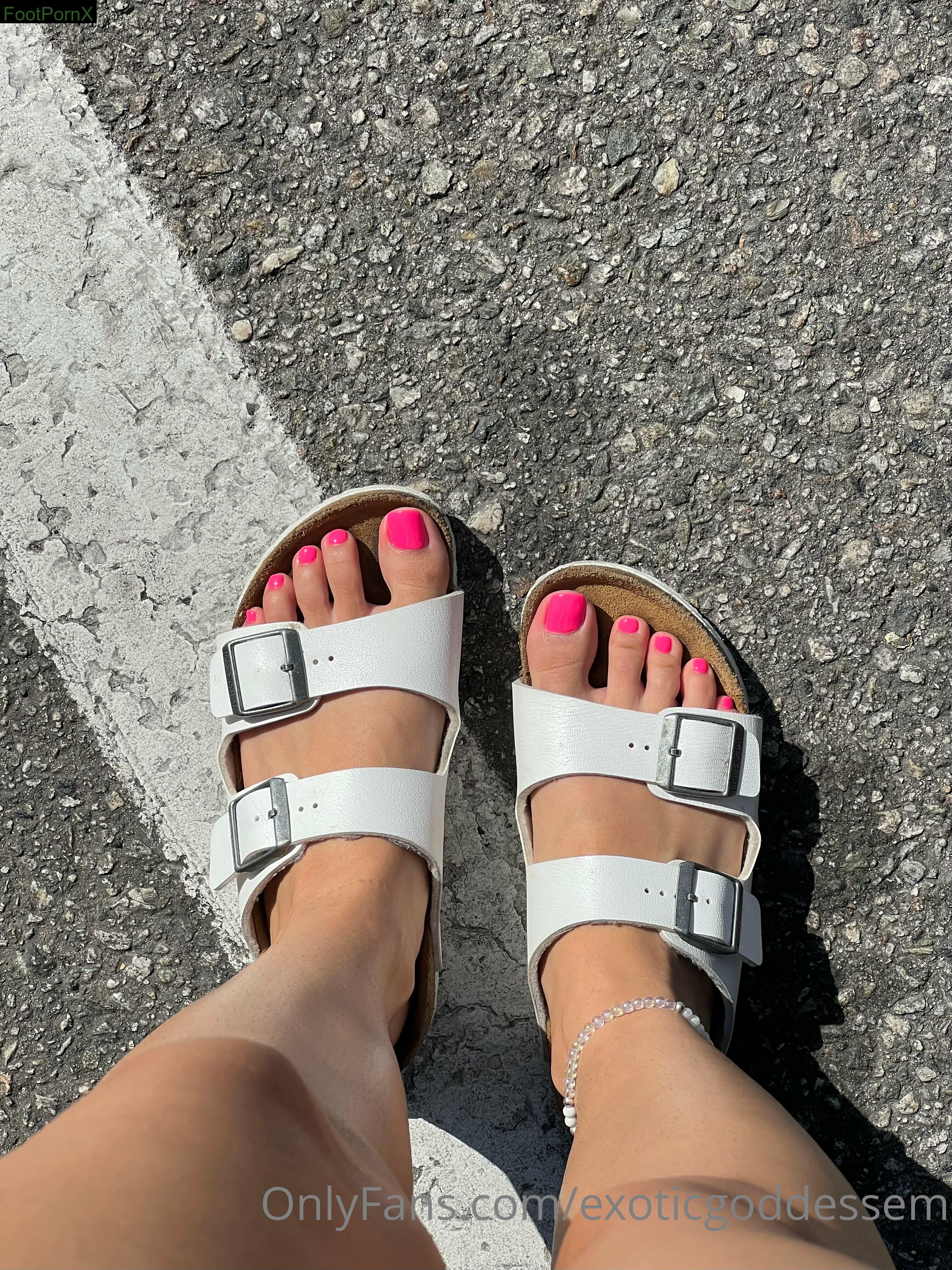 exoticgoddessem feet