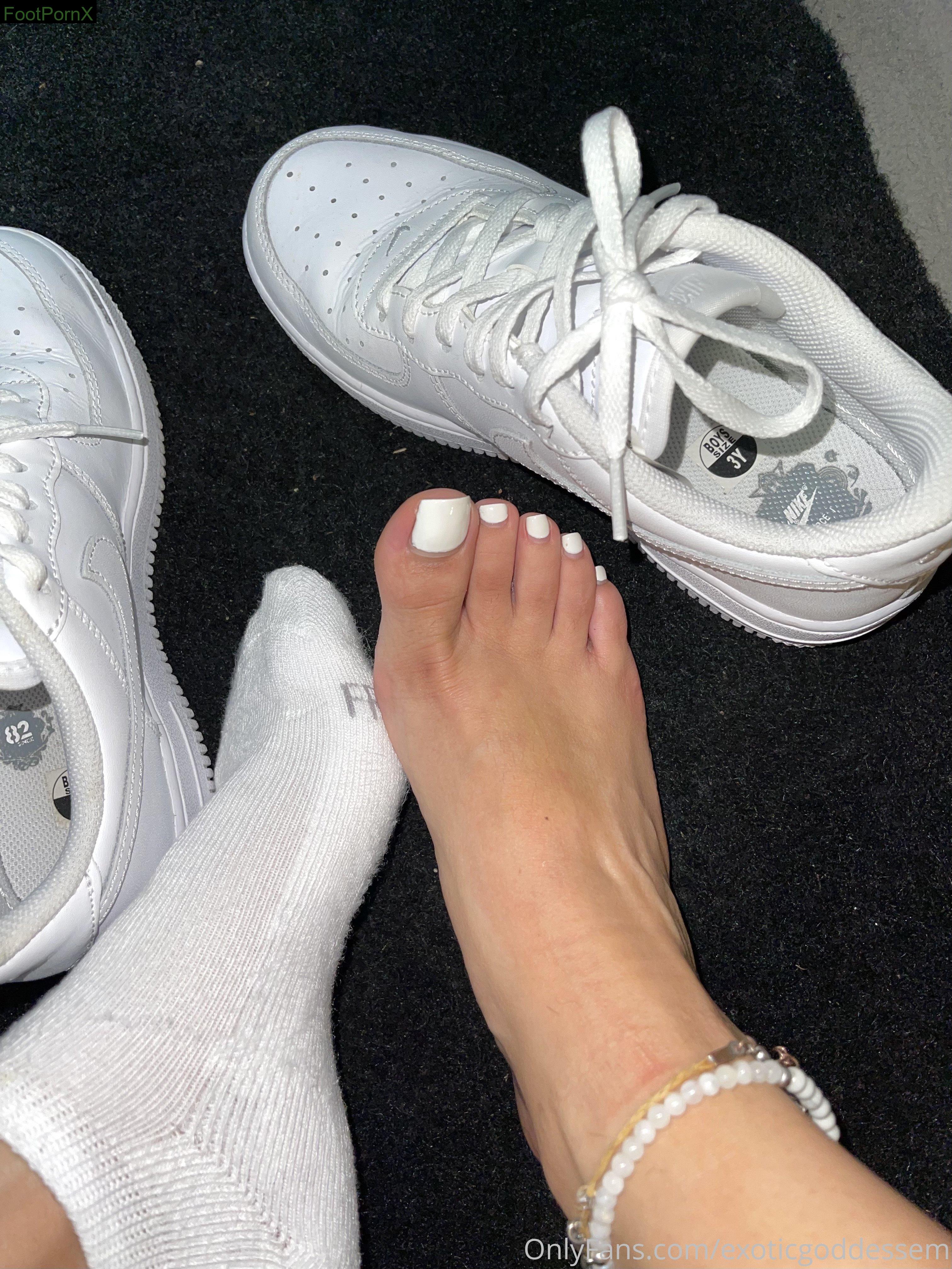exoticgoddessem feet