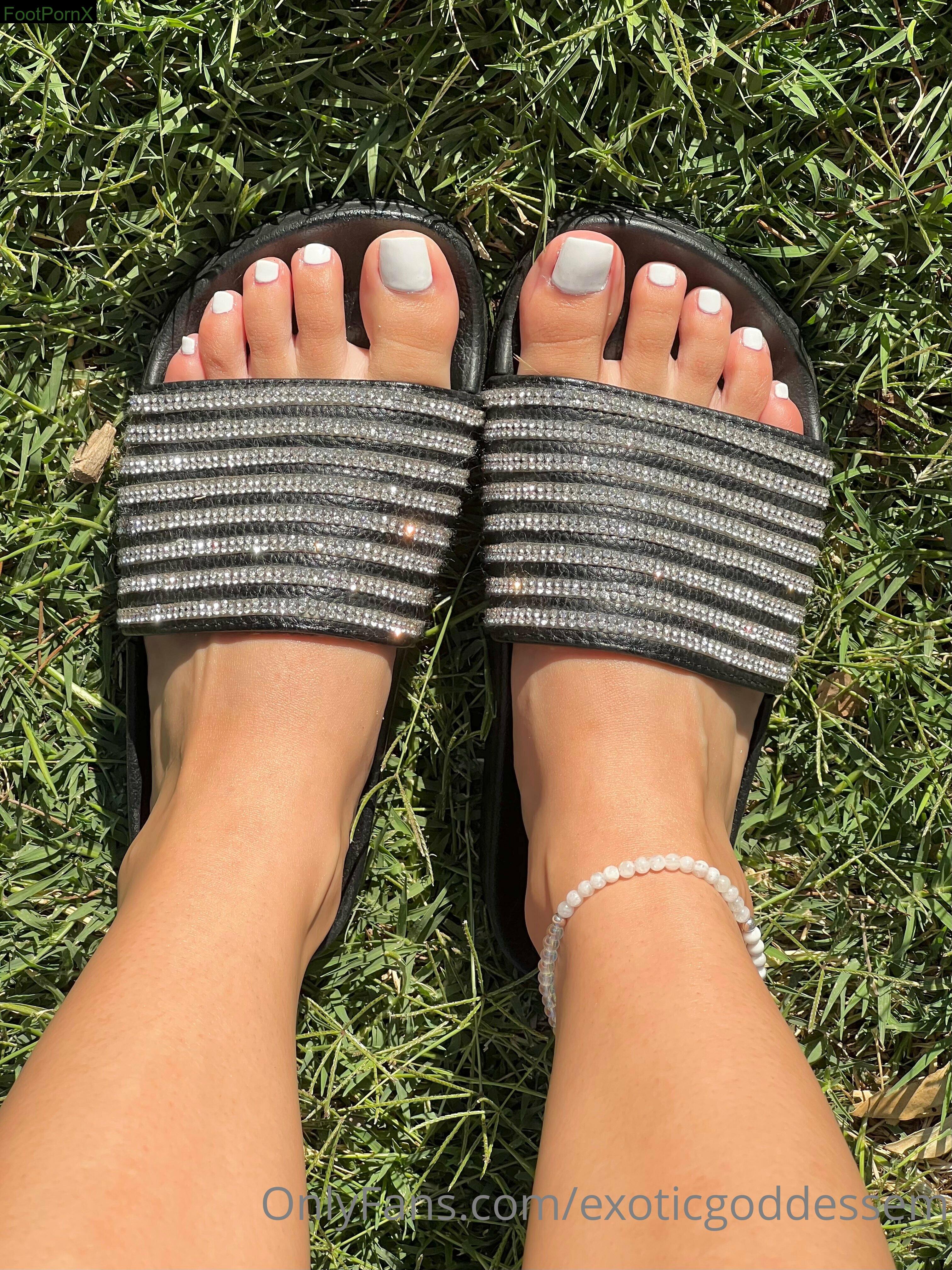 exoticgoddessem feet