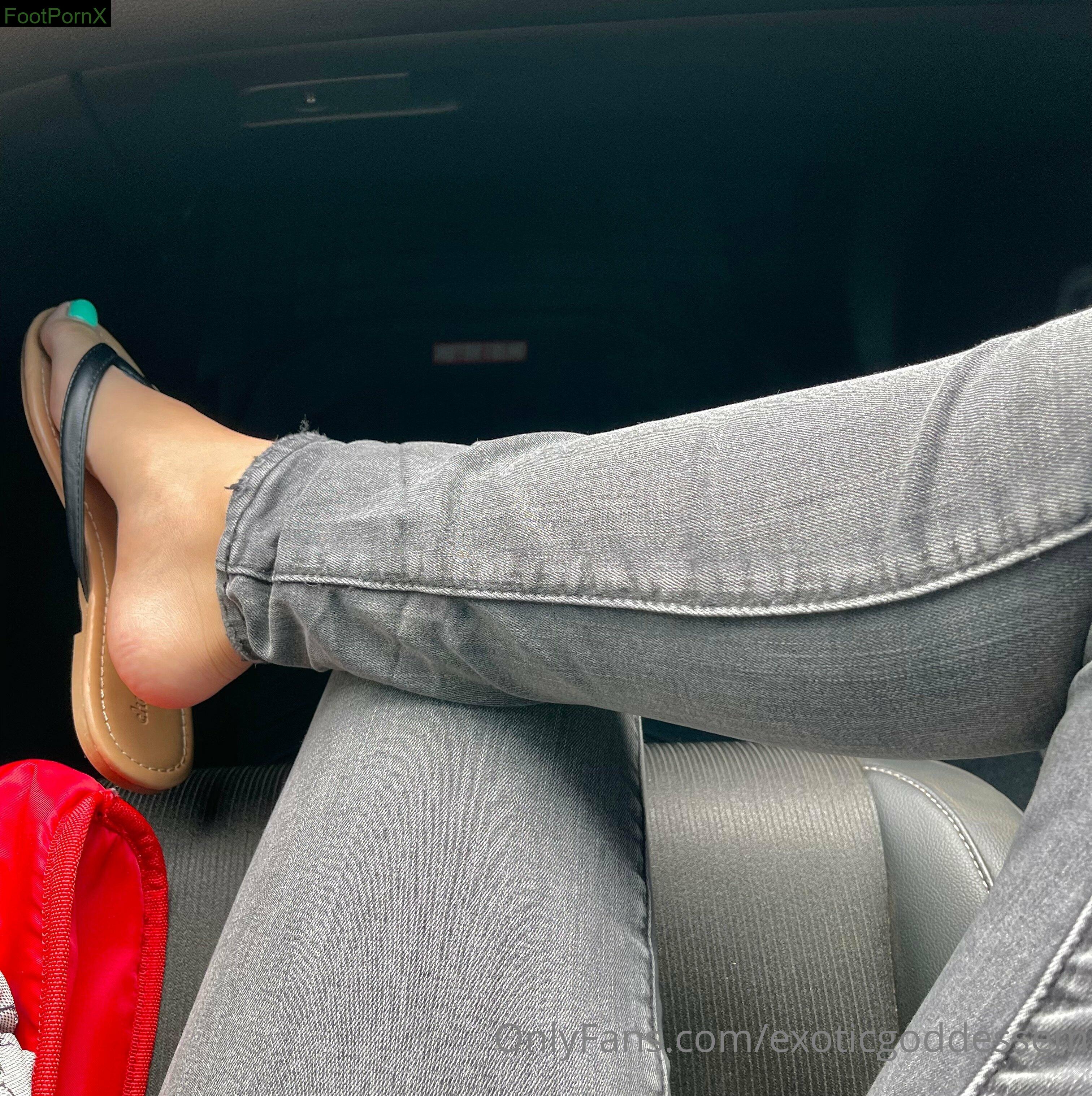 exoticgoddessem feet