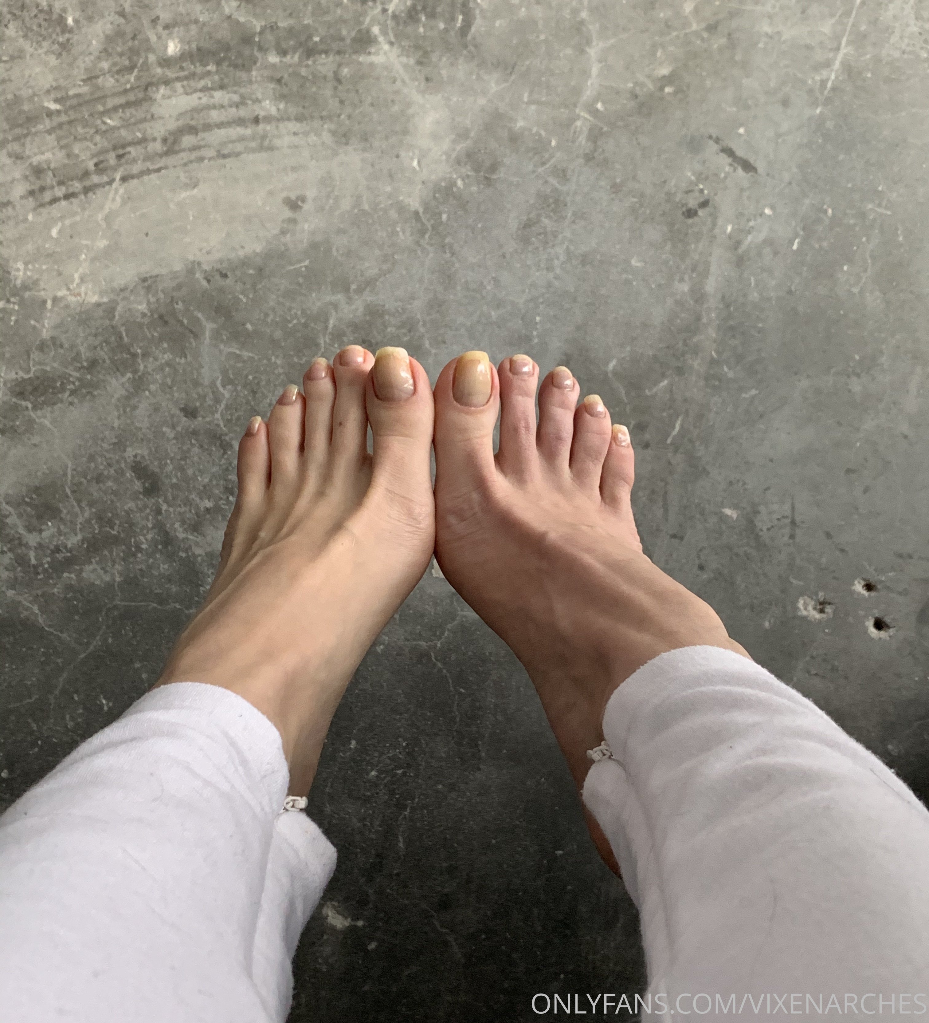 vixenarches feet