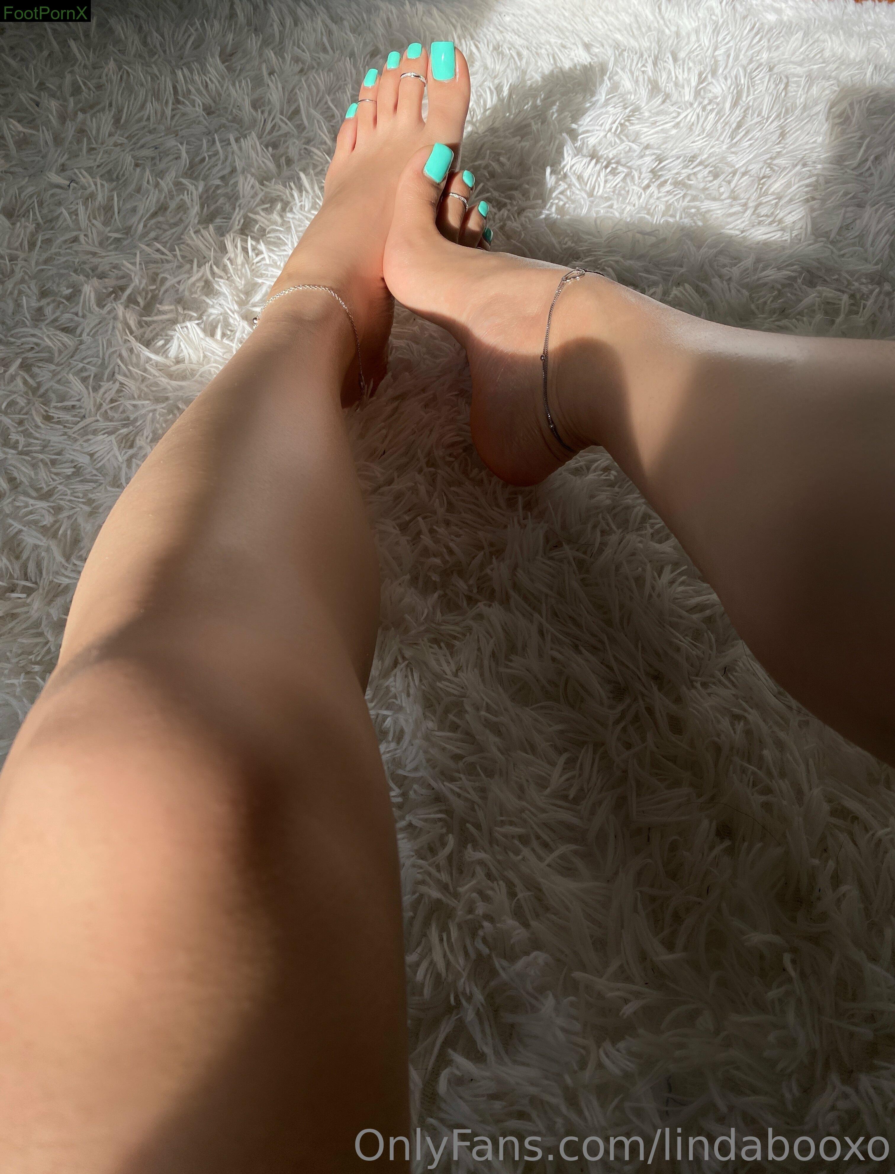 lindabooxo feet