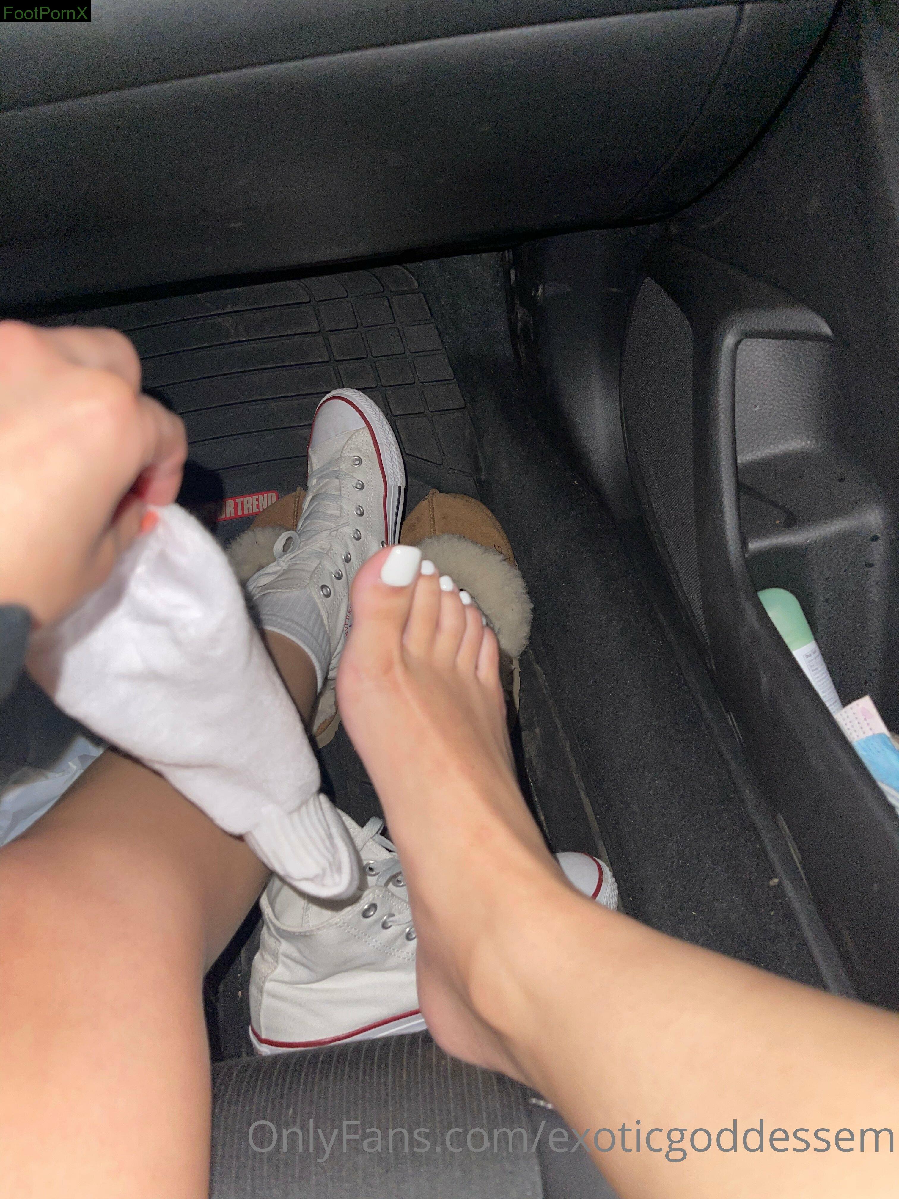 exoticgoddessem feet