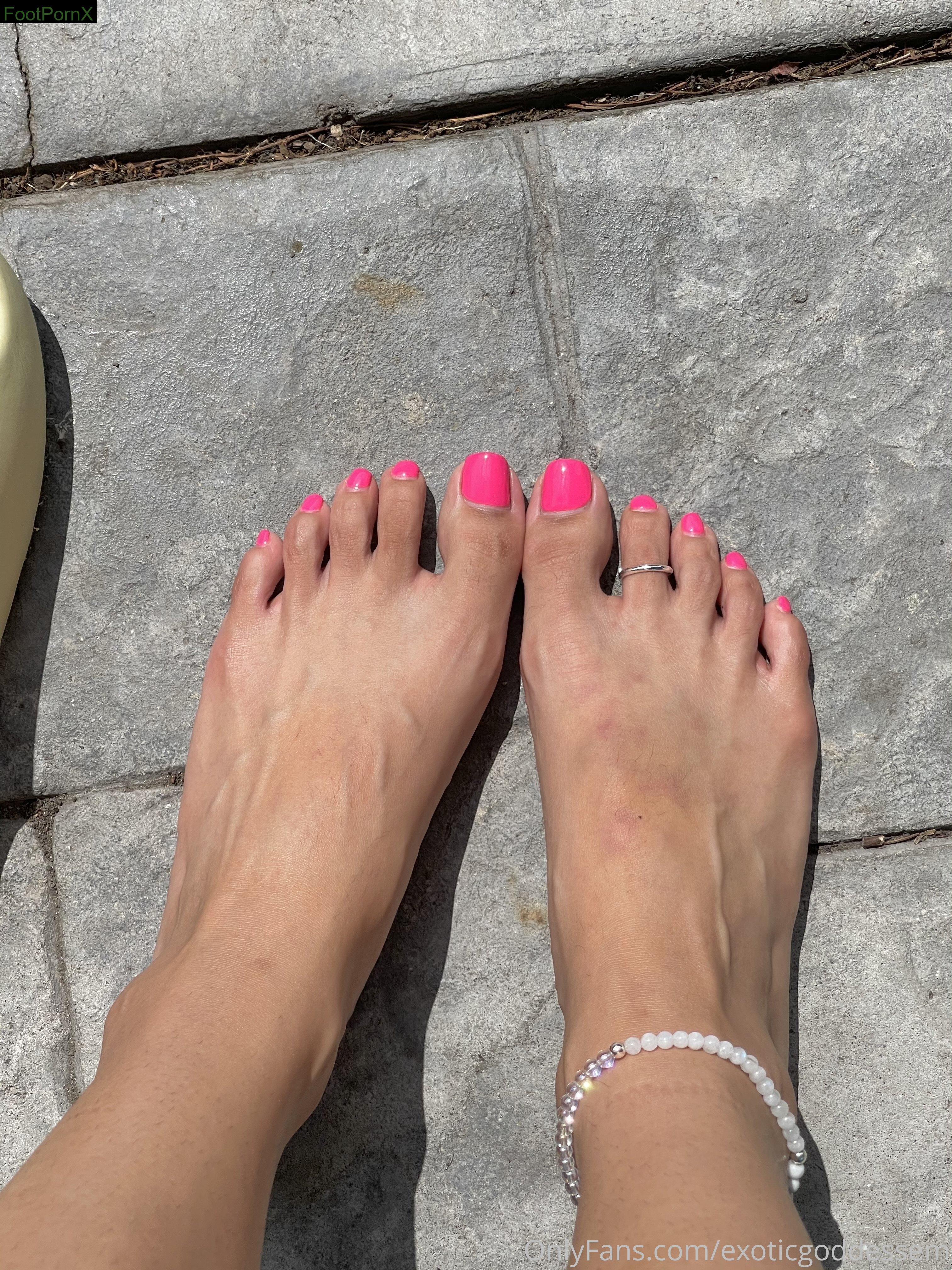 exoticgoddessem feet