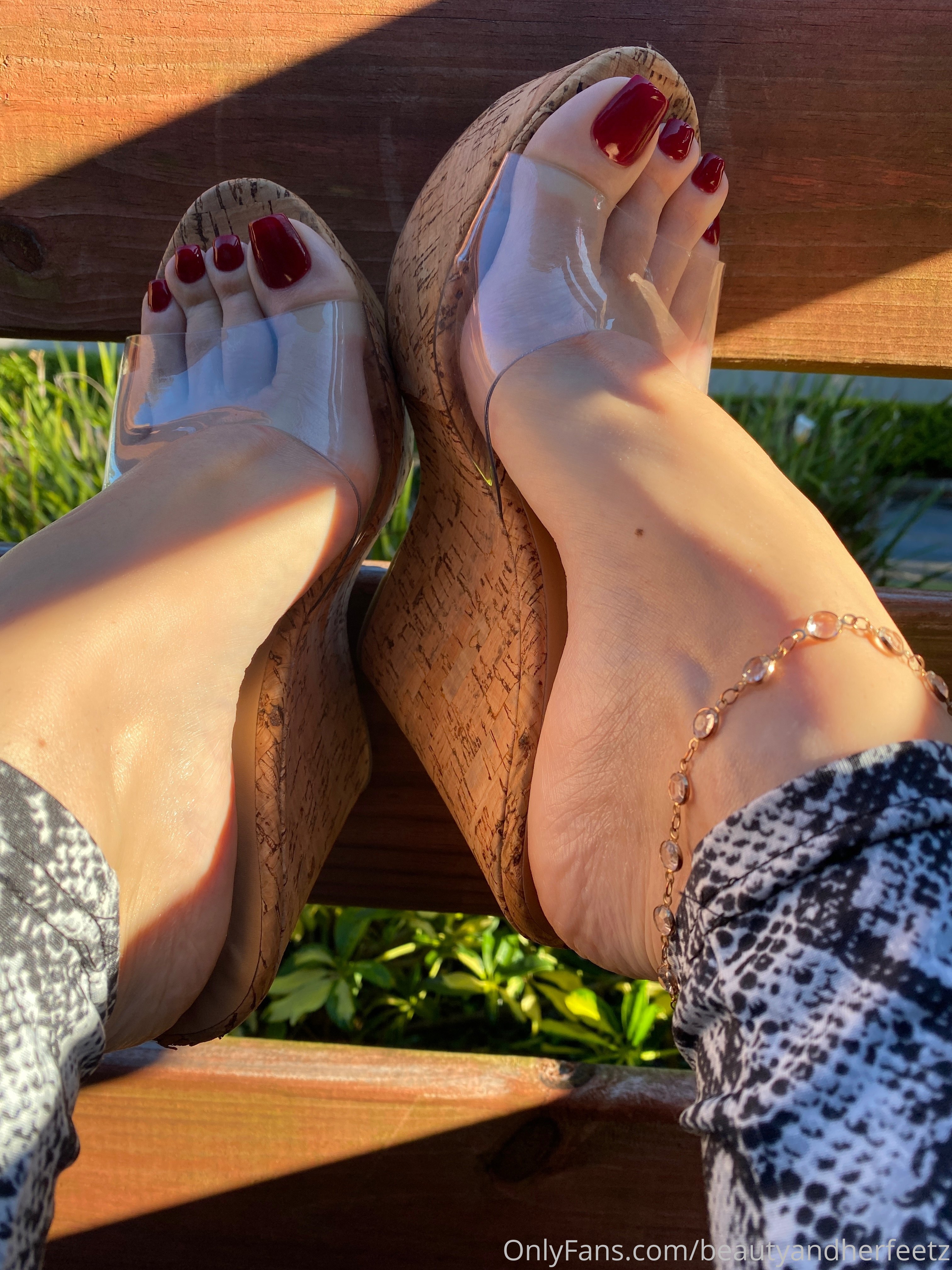 beautyandherfeetz feet