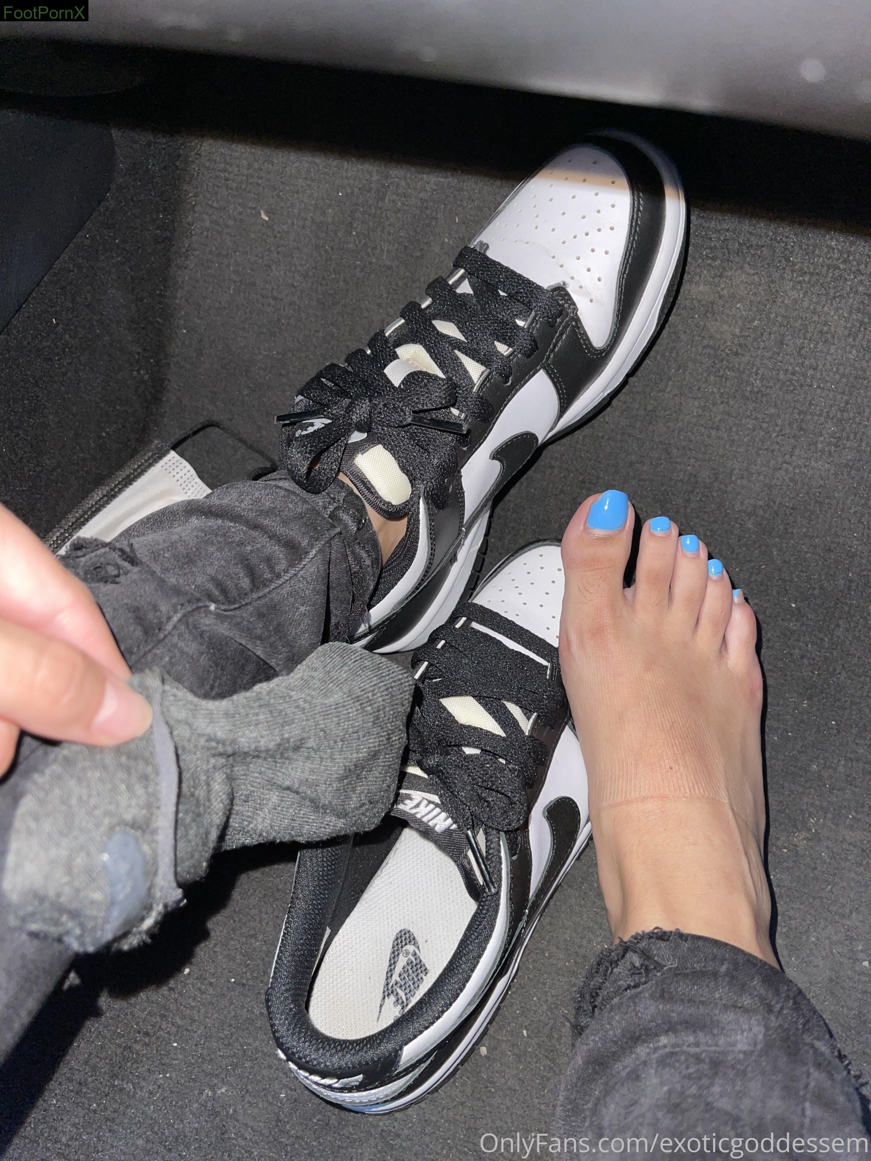 exoticgoddessem feet