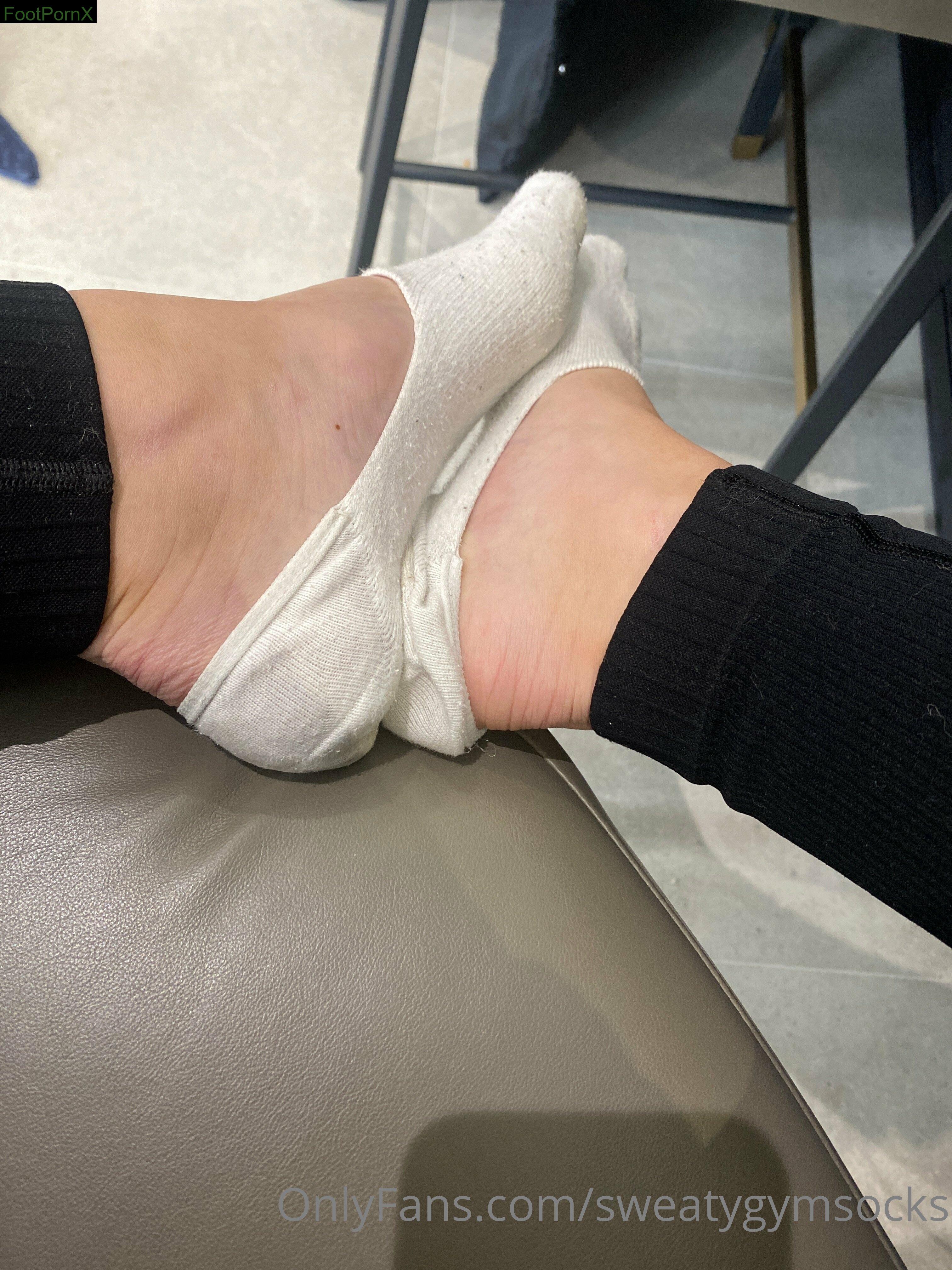 gymsock2 feet