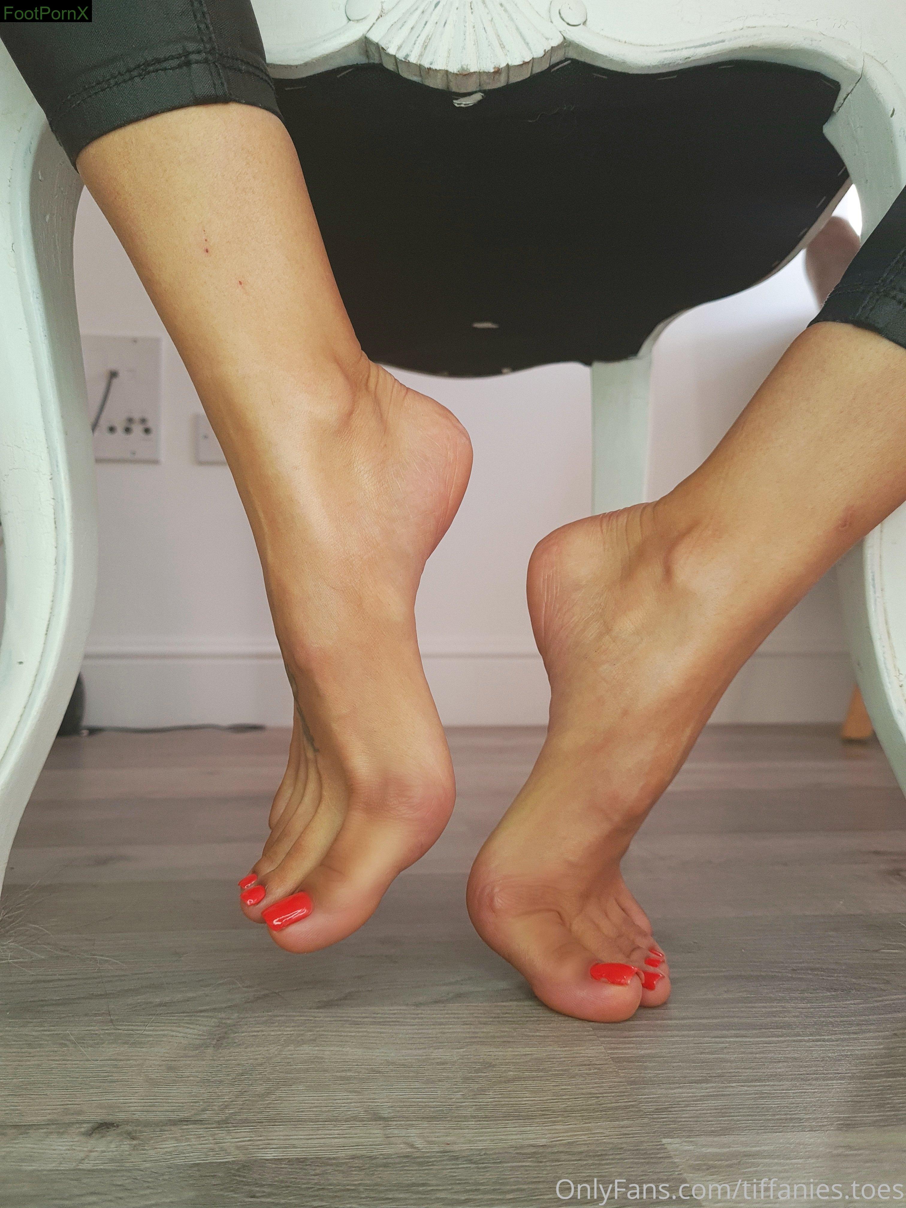 tiffanies.toes feet