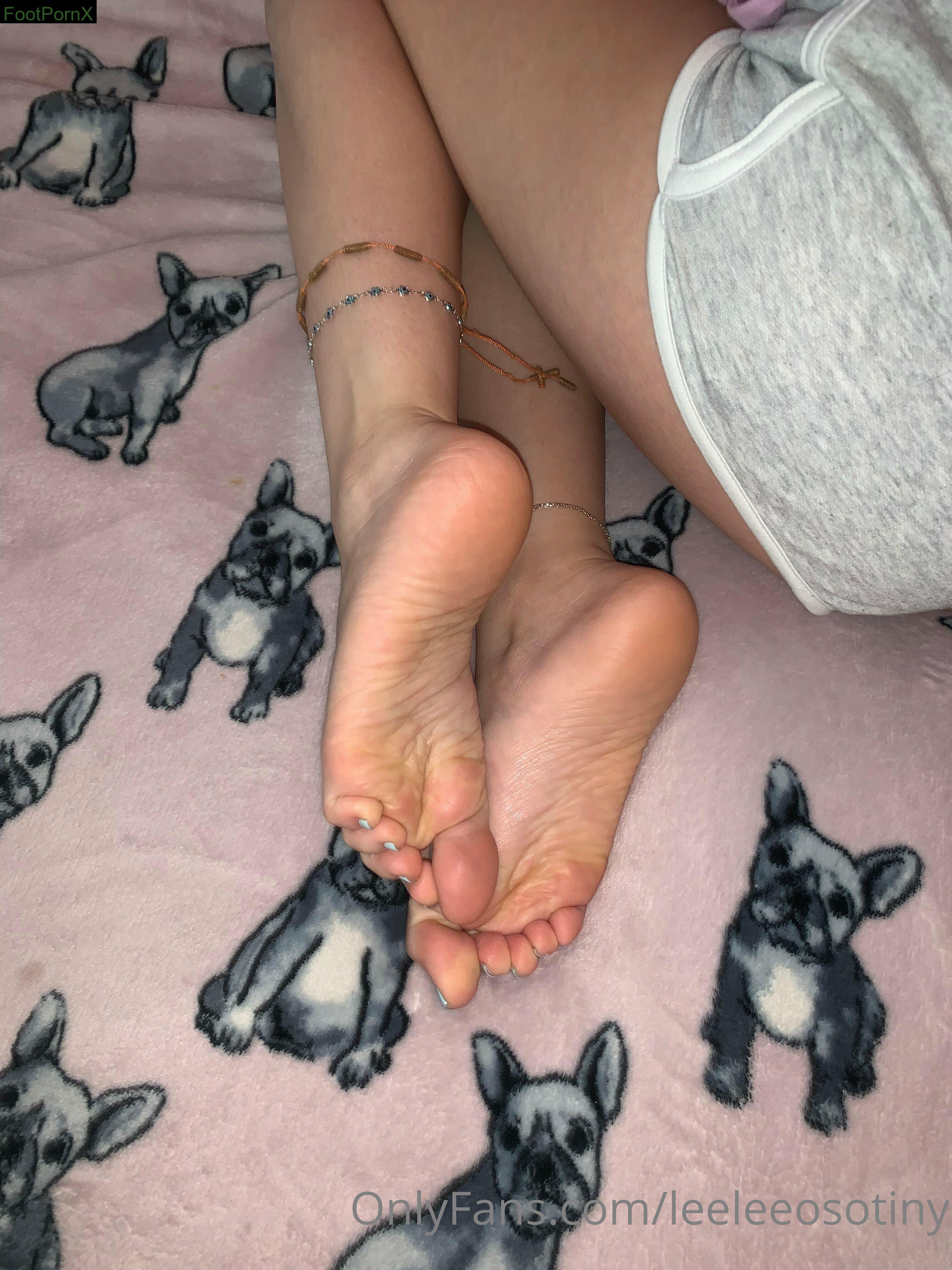 leeleeosotiny feet