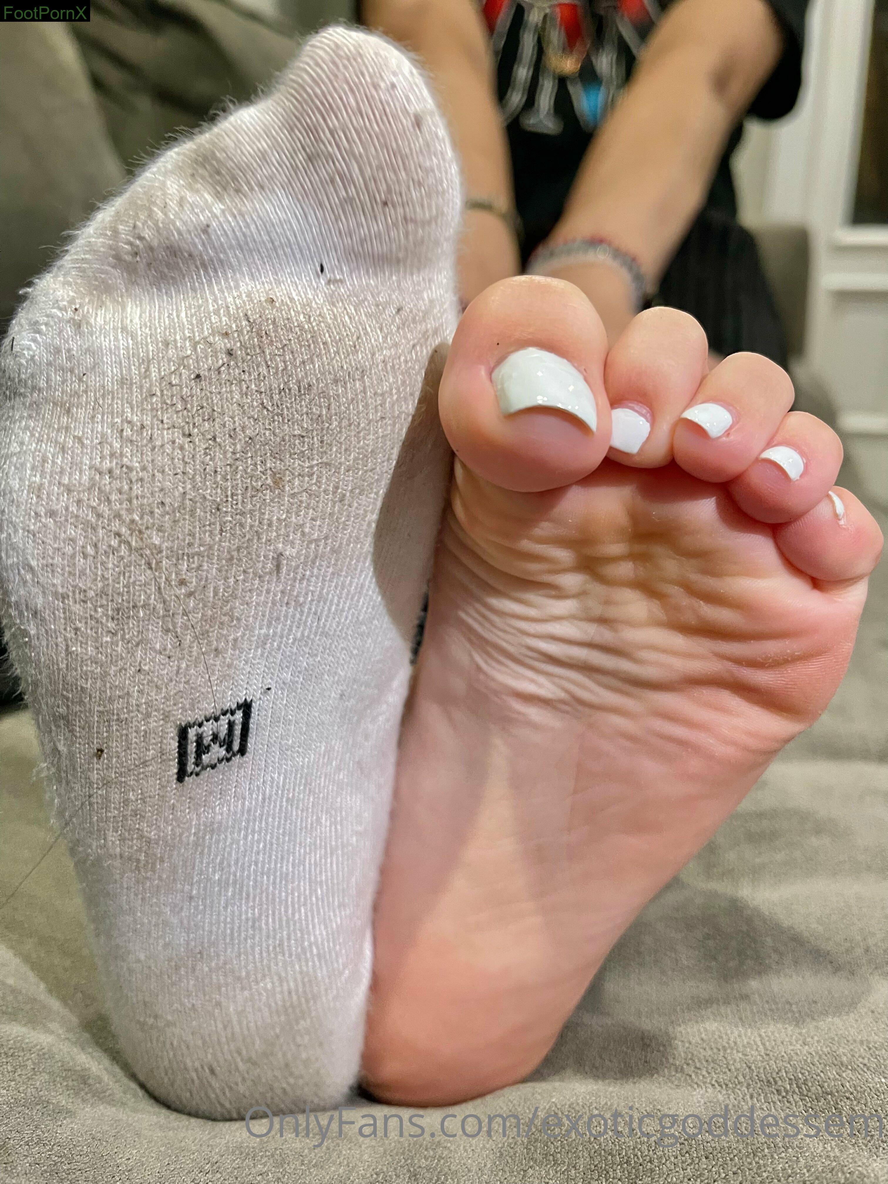exoticgoddessem feet