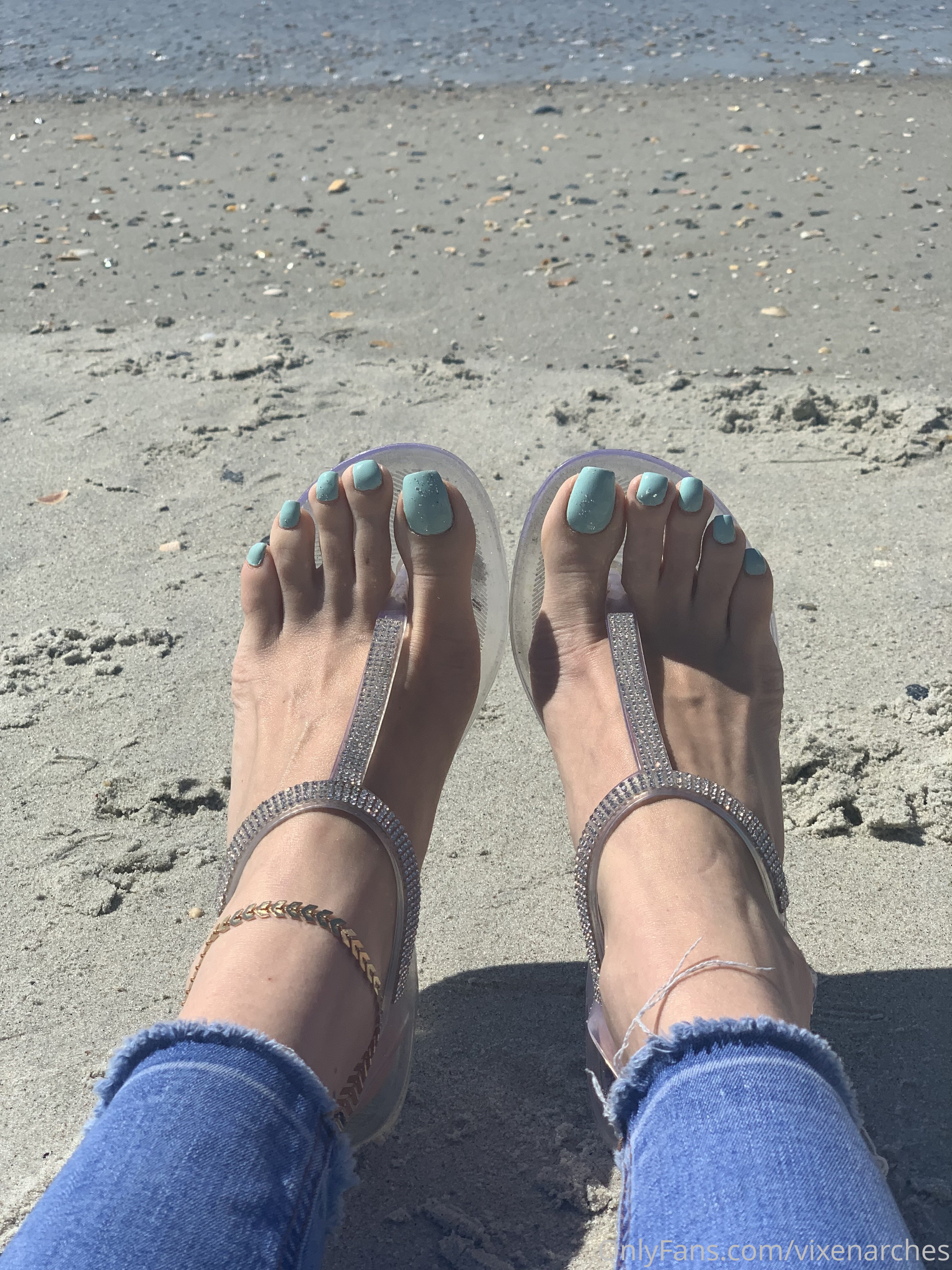 vixenarches feet