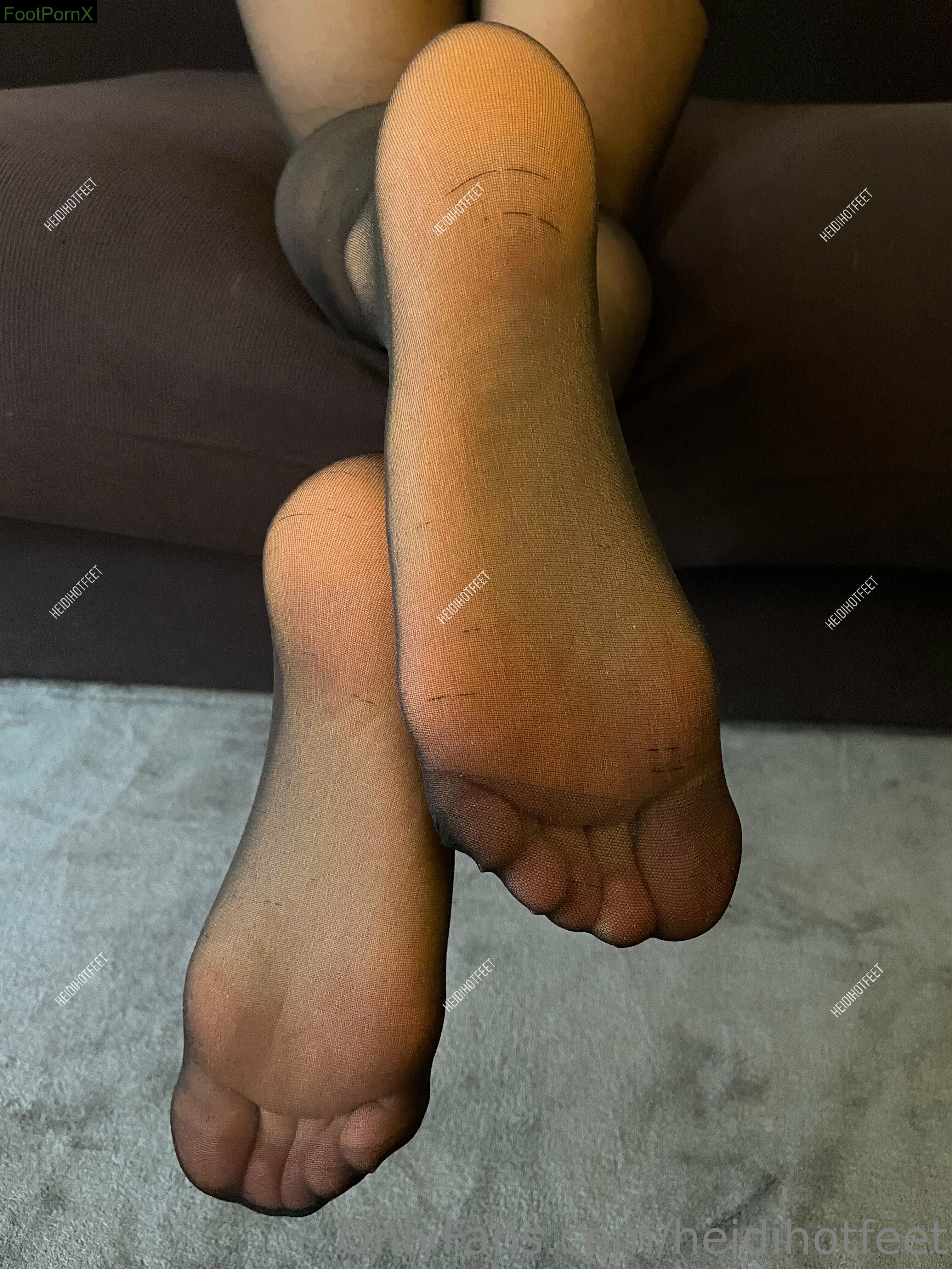 heidihotfeet feet