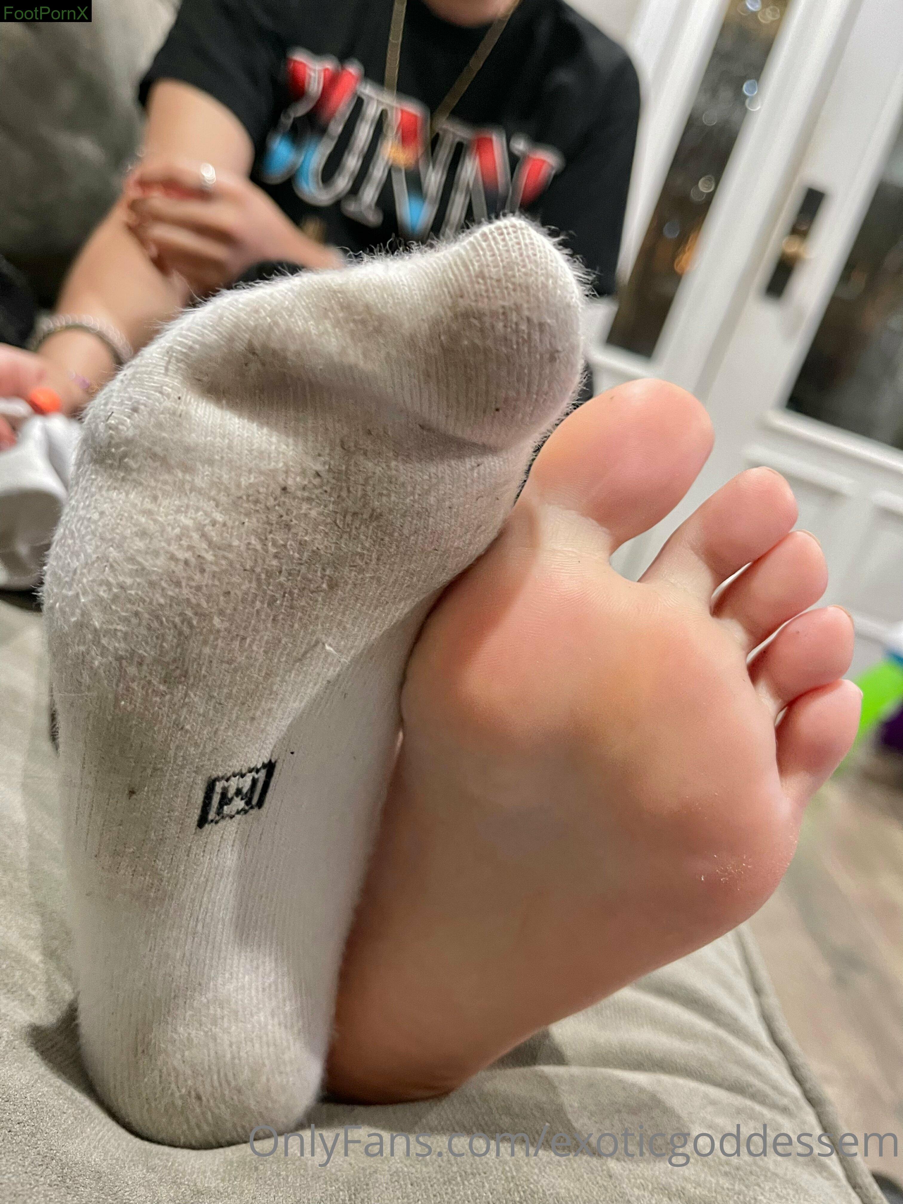 exoticgoddessem feet