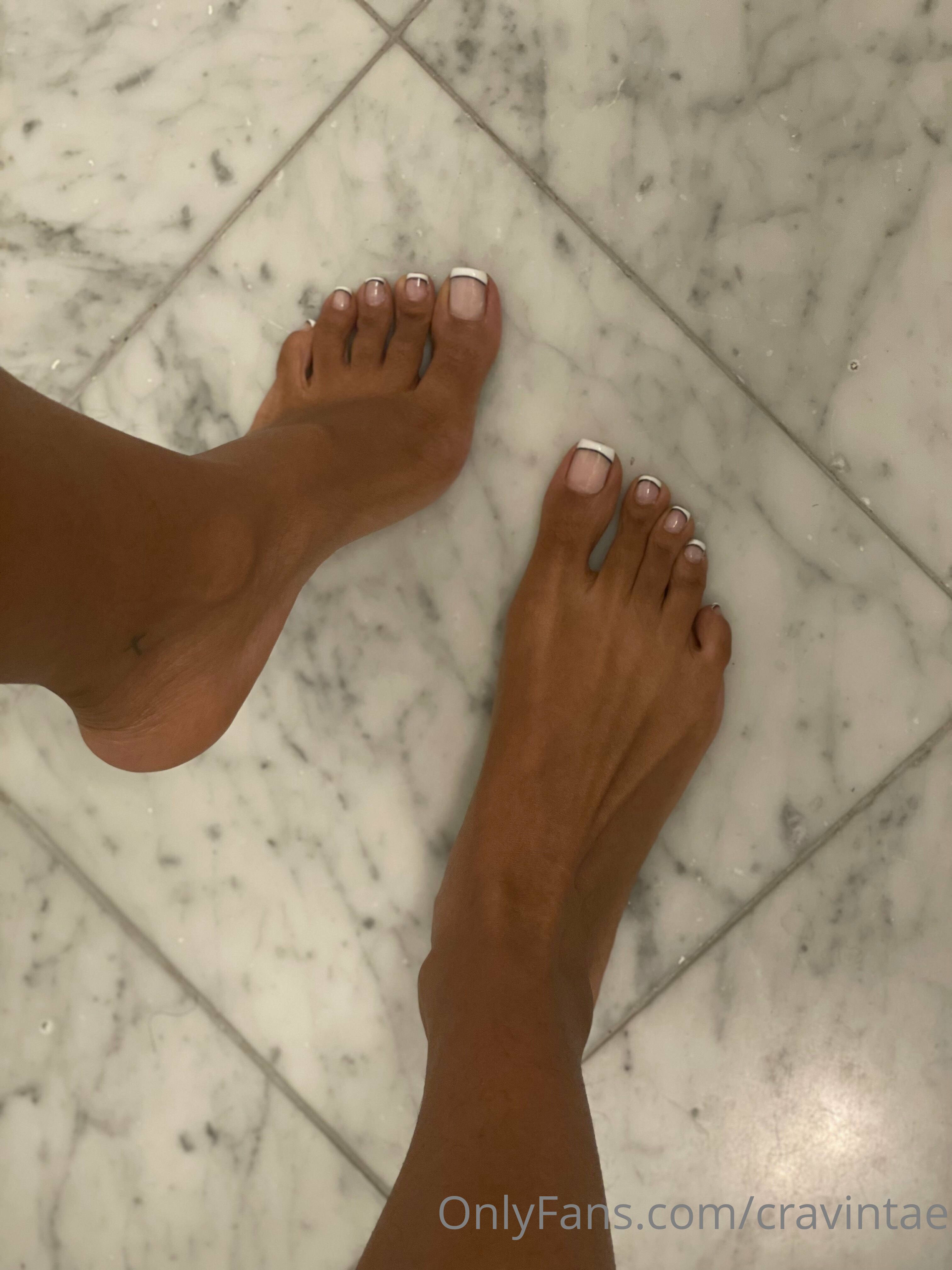 cravintae feet