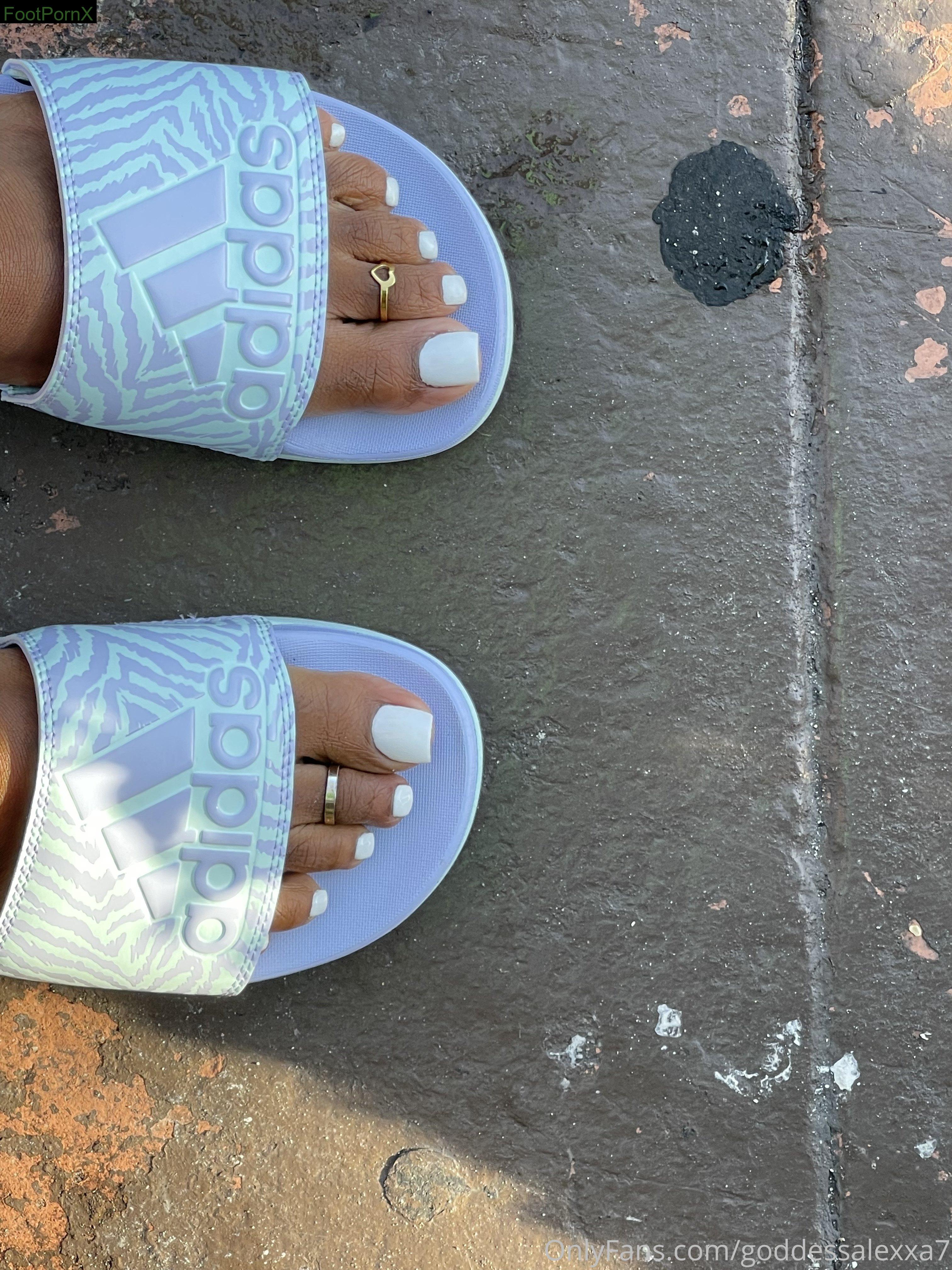empressalexxa feet