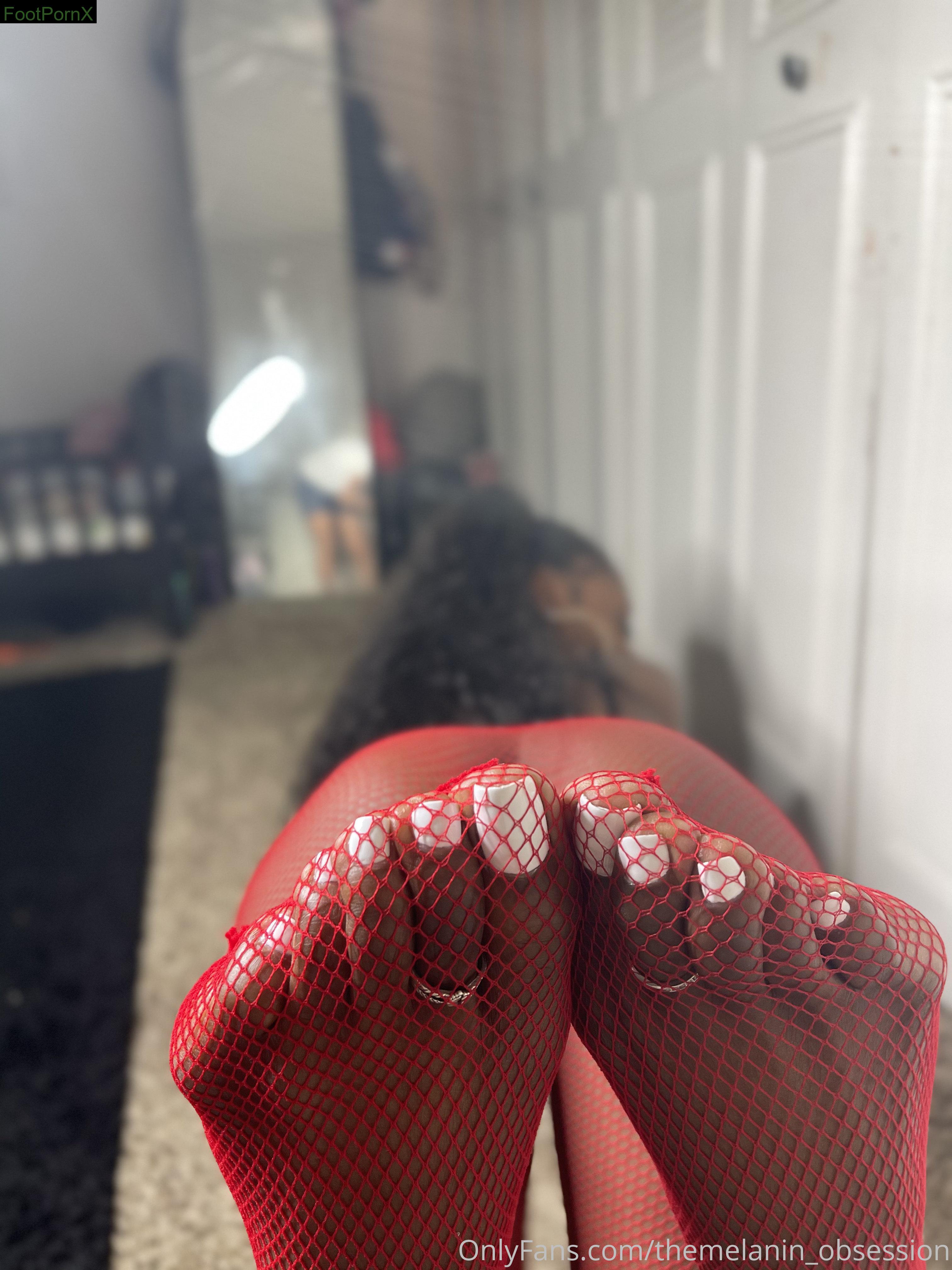 themelanin_obsession feet