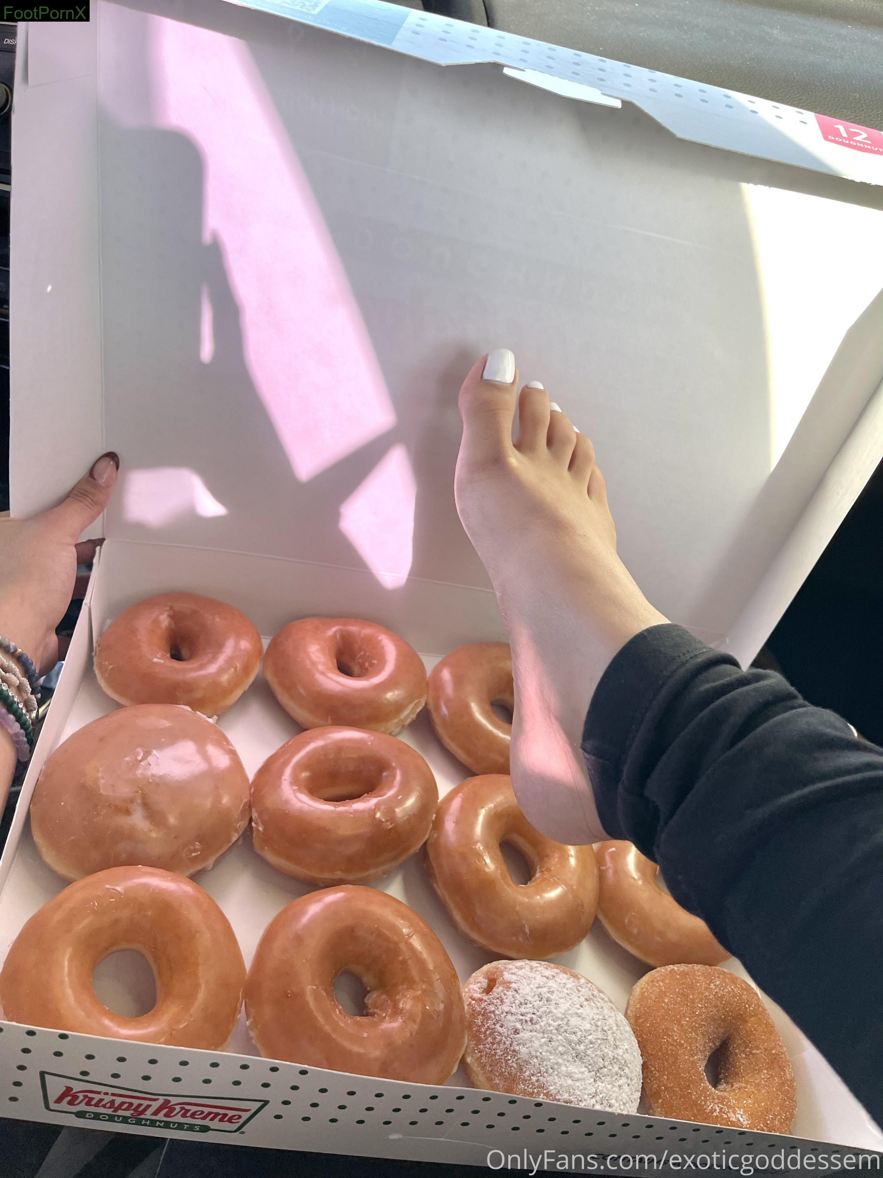 exoticgoddessem feet