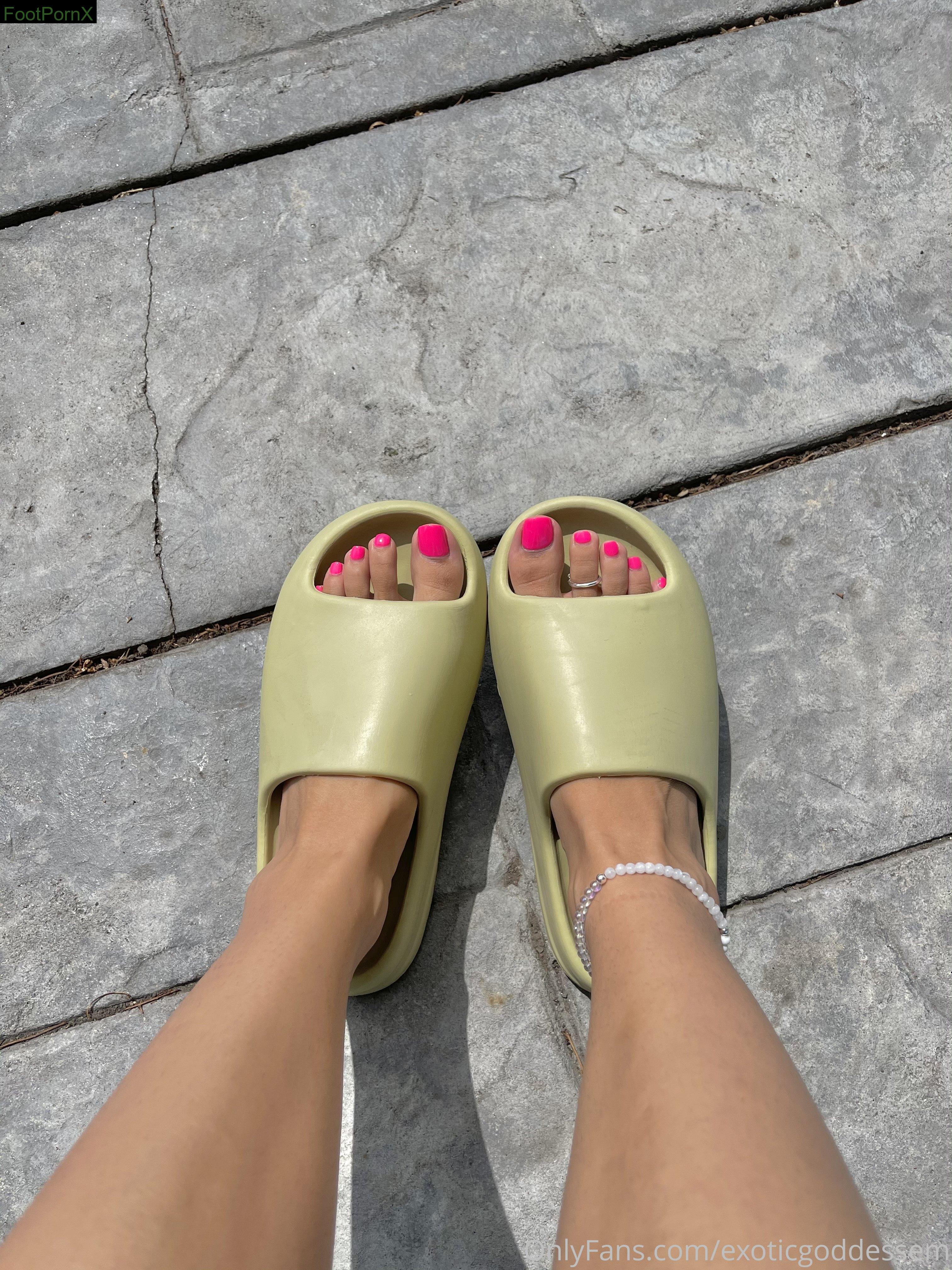 exoticgoddessem feet