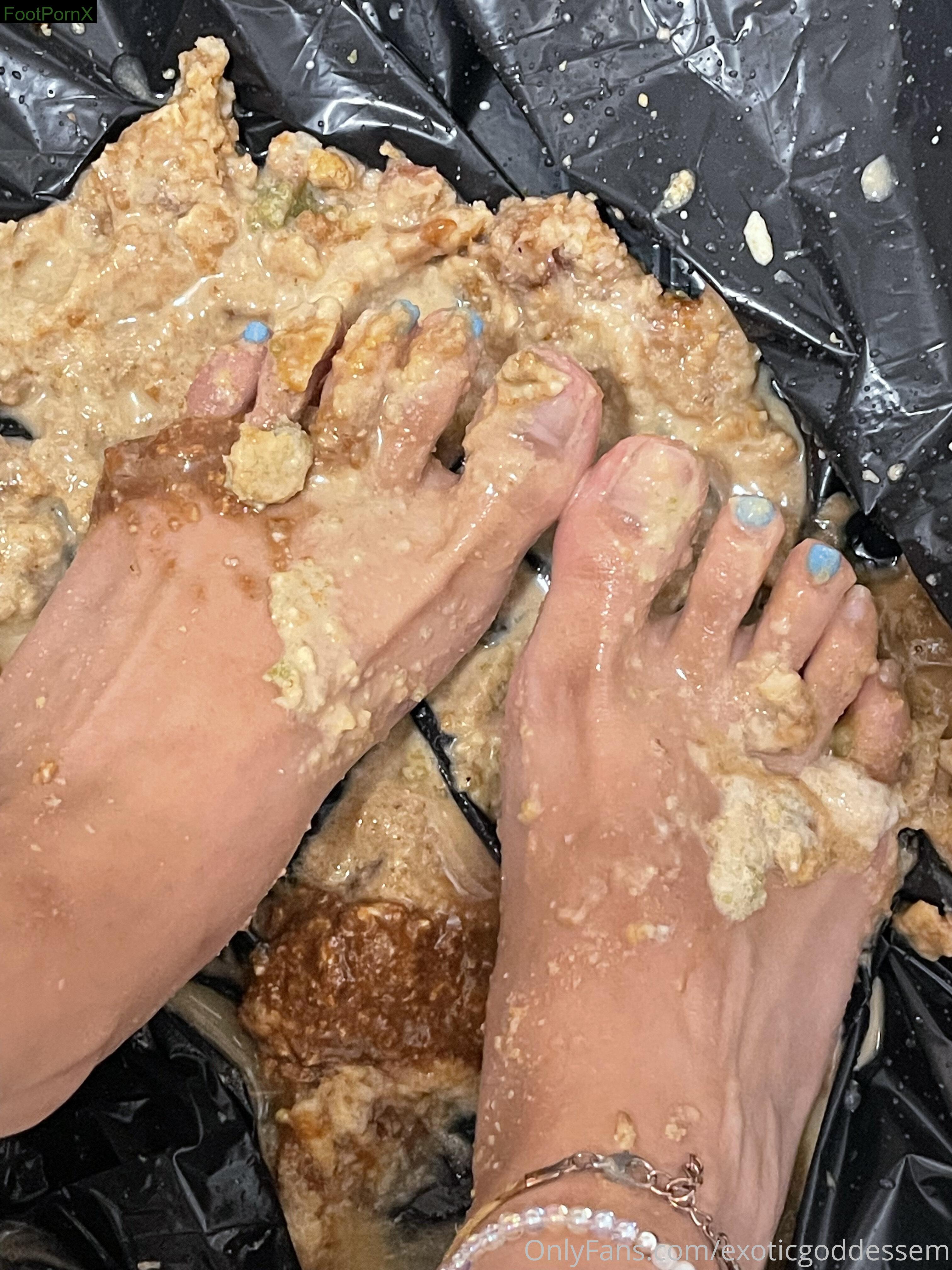 exoticgoddessem feet