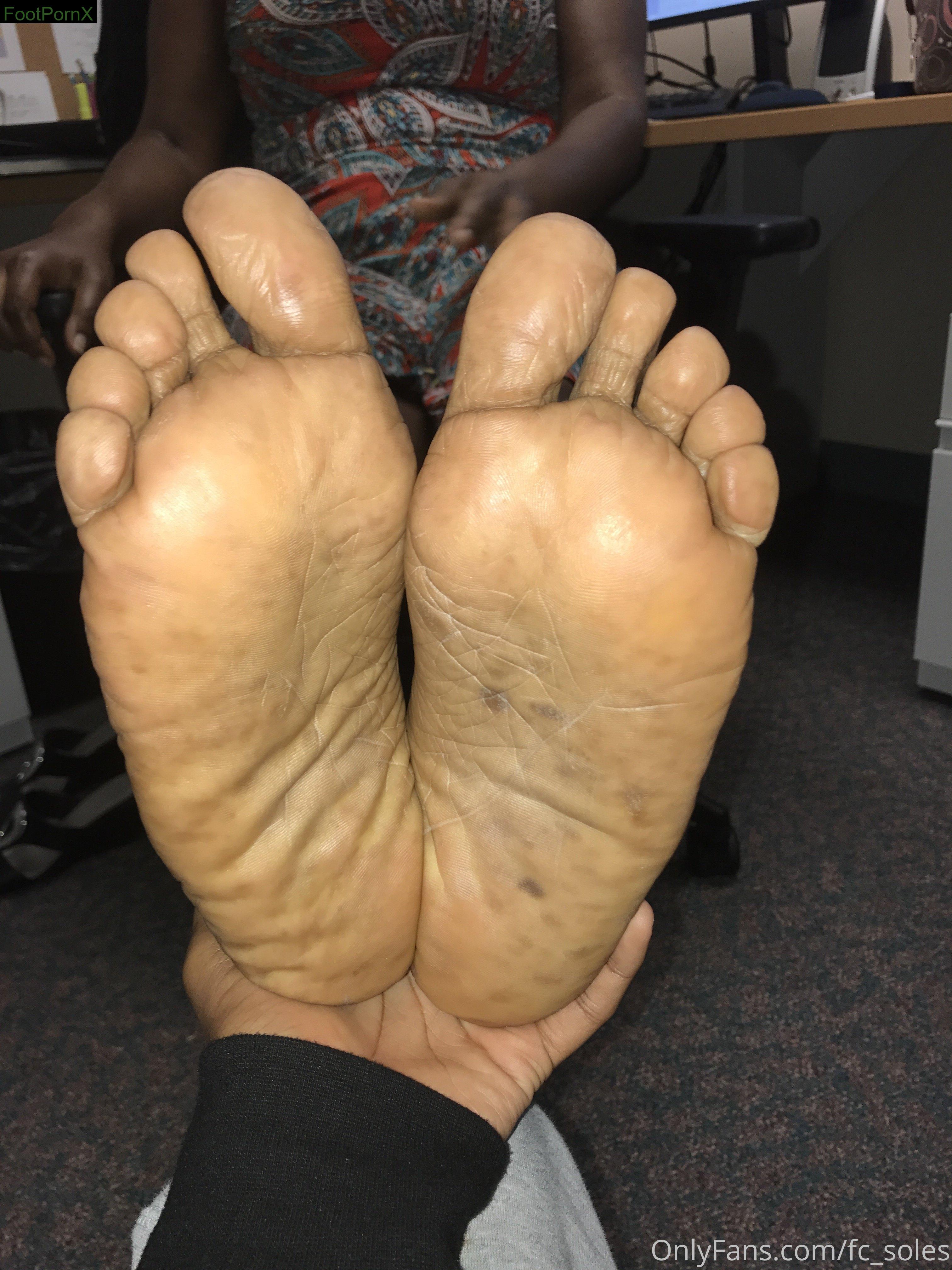 fc_soles feet