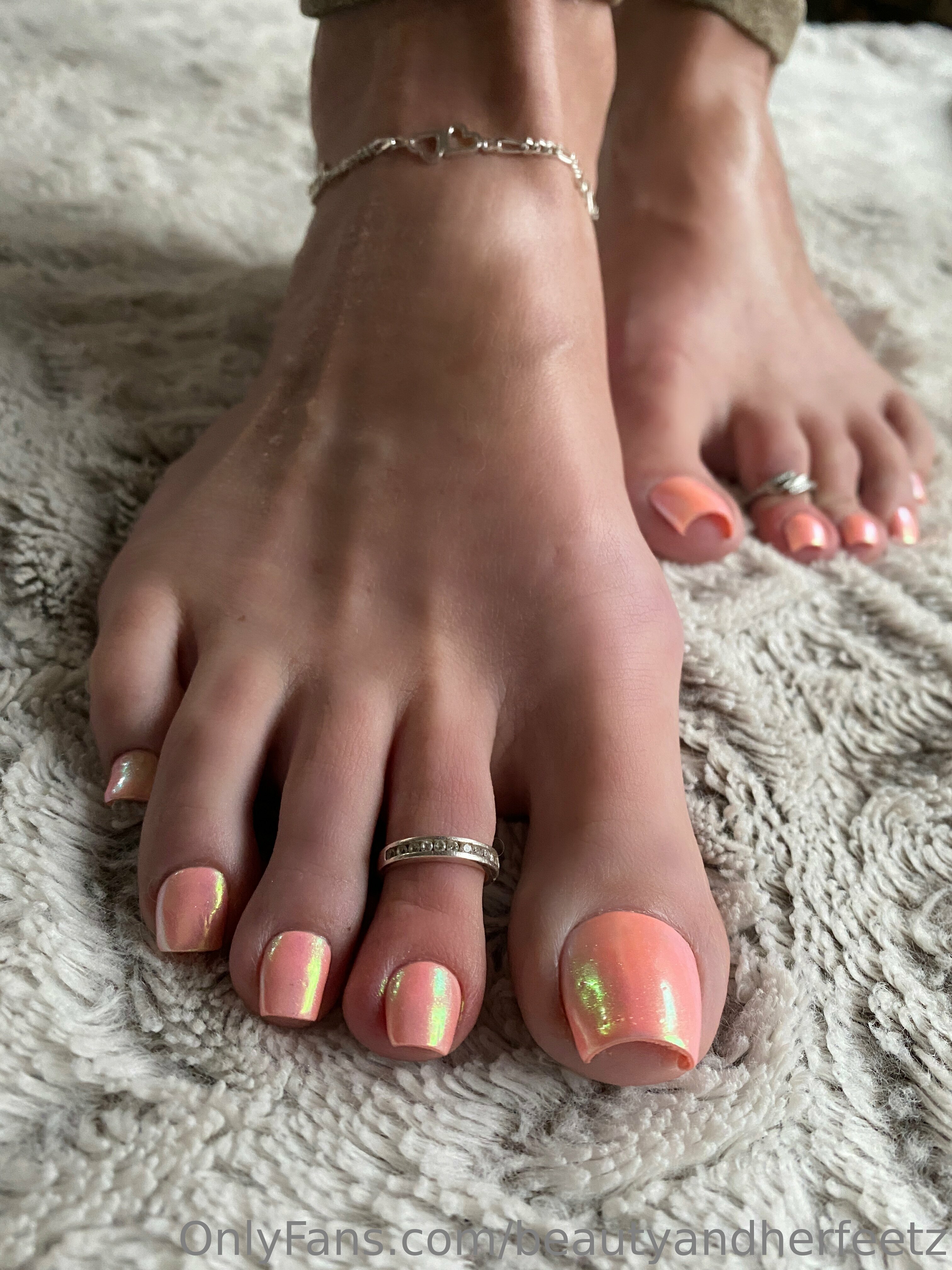 beautyandherfeetz feet