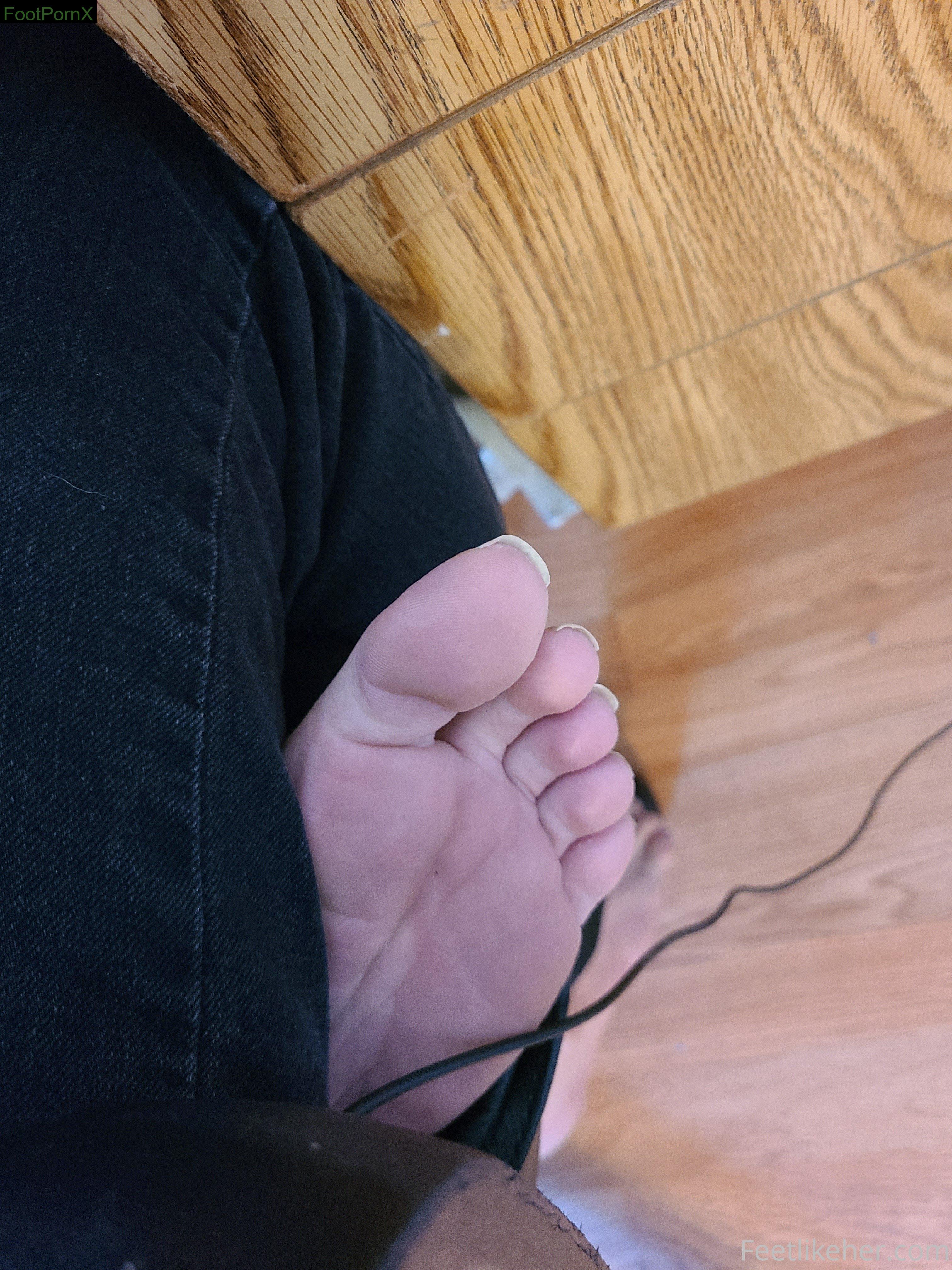 femninfeet feet