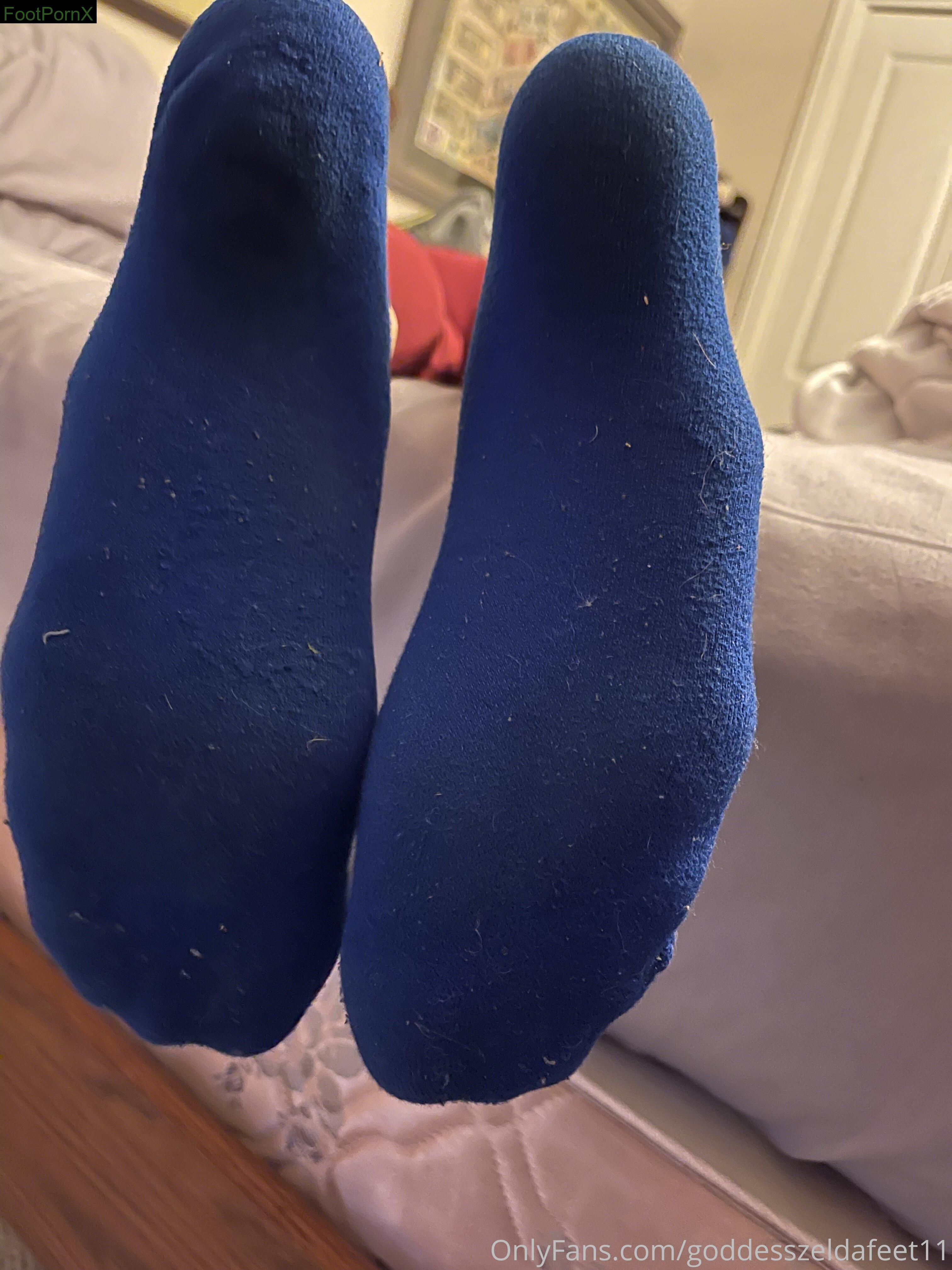 goddesszeldafeet11 feet