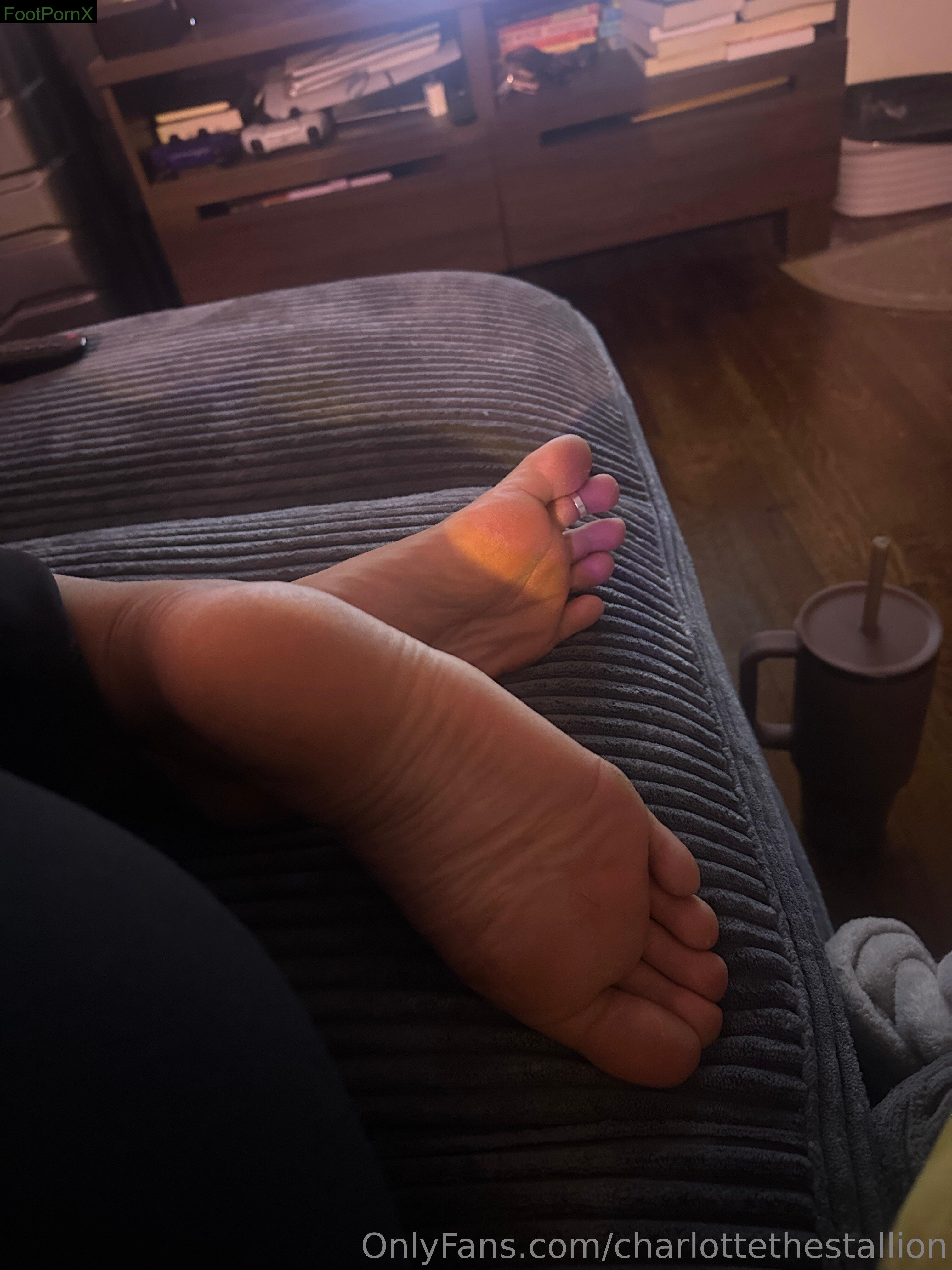 charlottethestallion feet