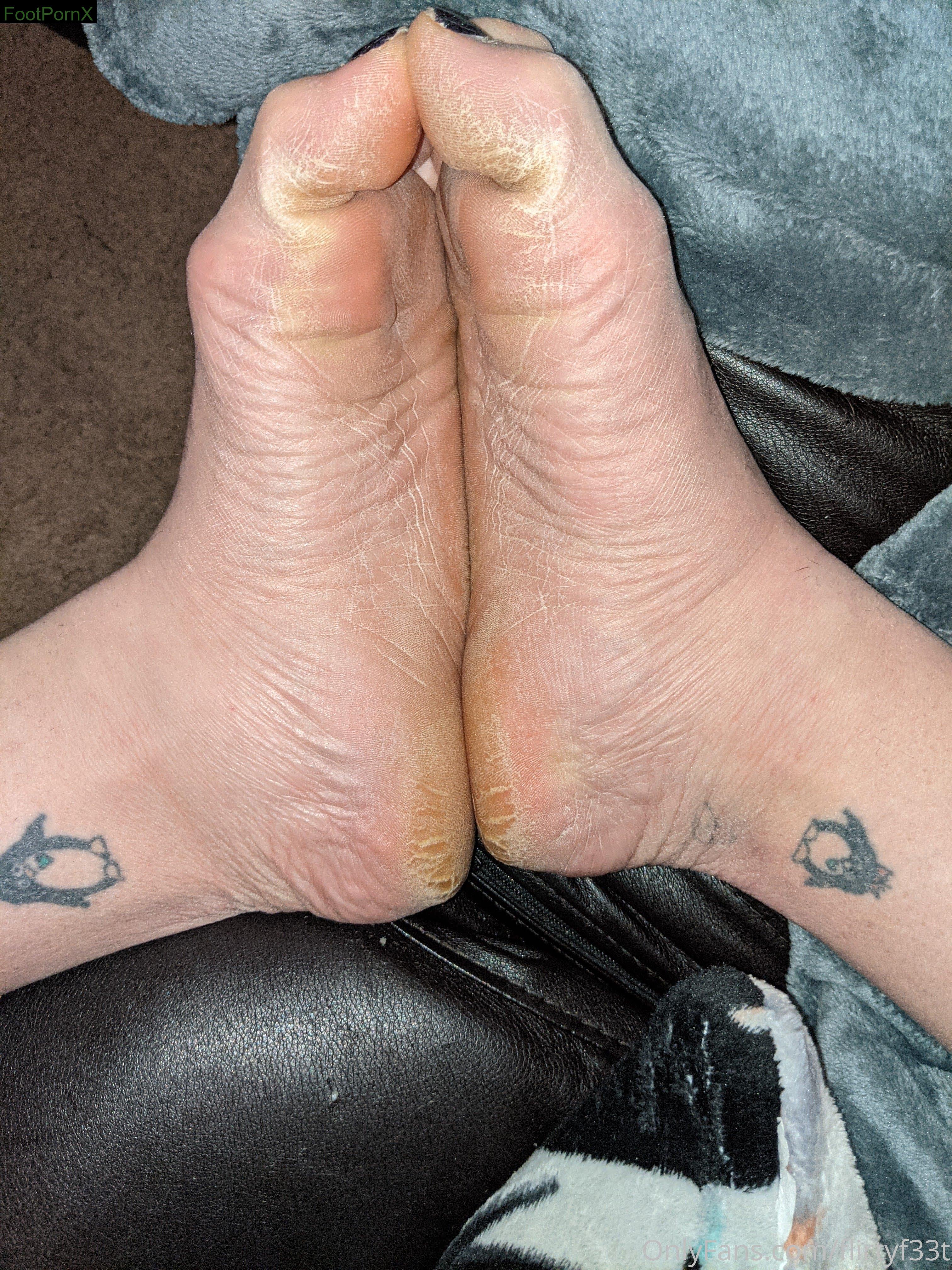 flirtyf33t feet