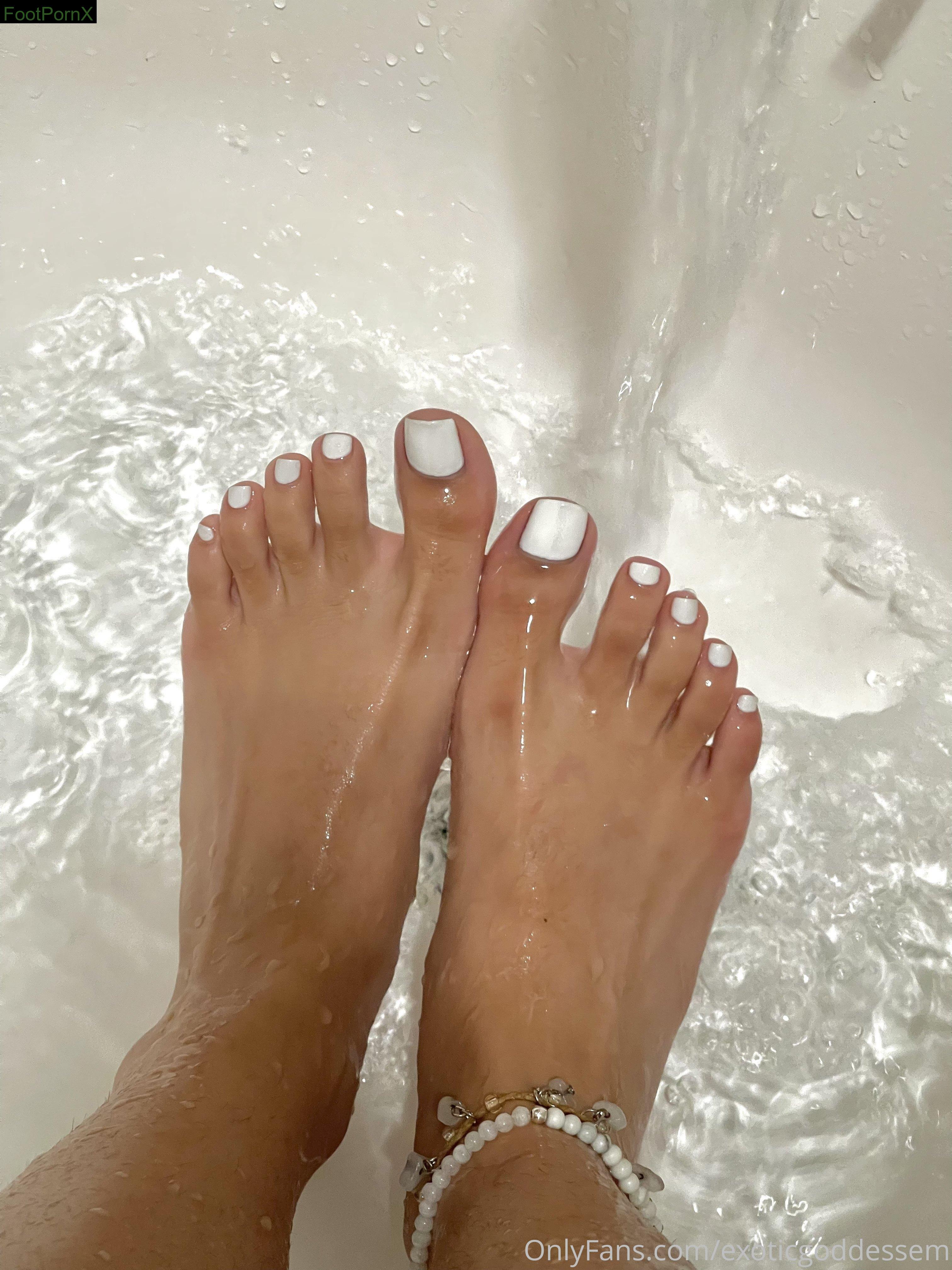 exoticgoddessem feet