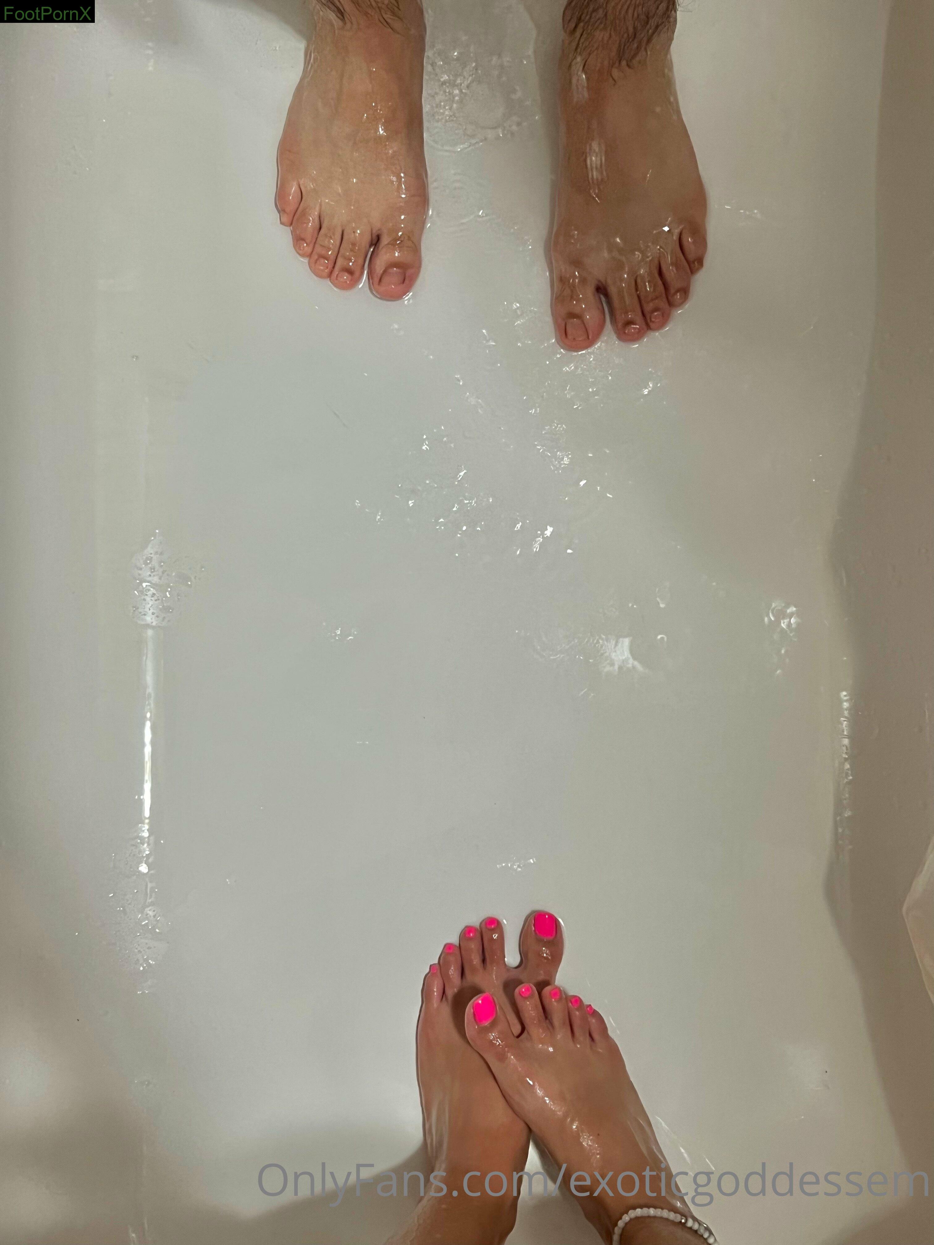 exoticgoddessem feet