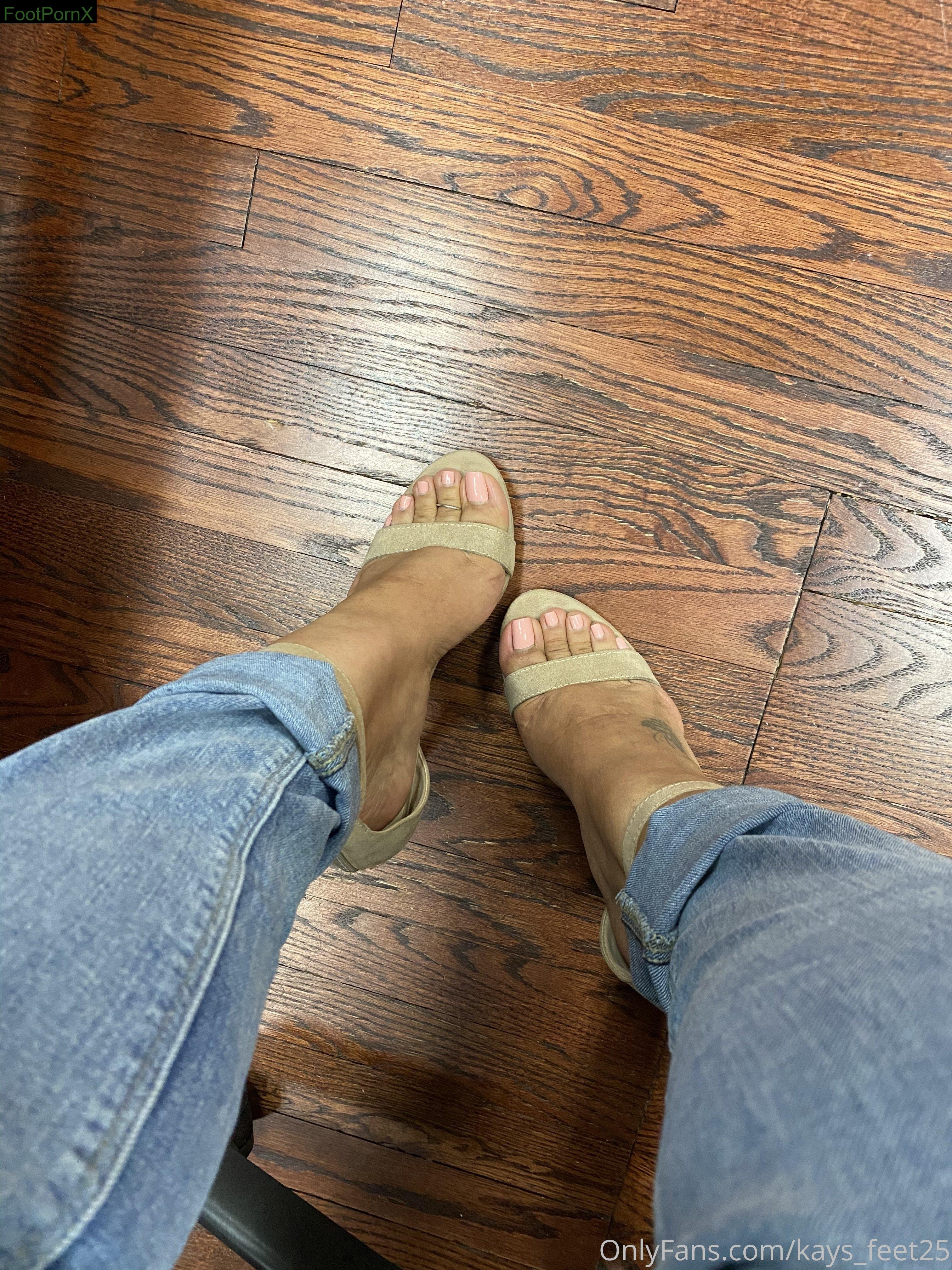 kays_feet25 feet