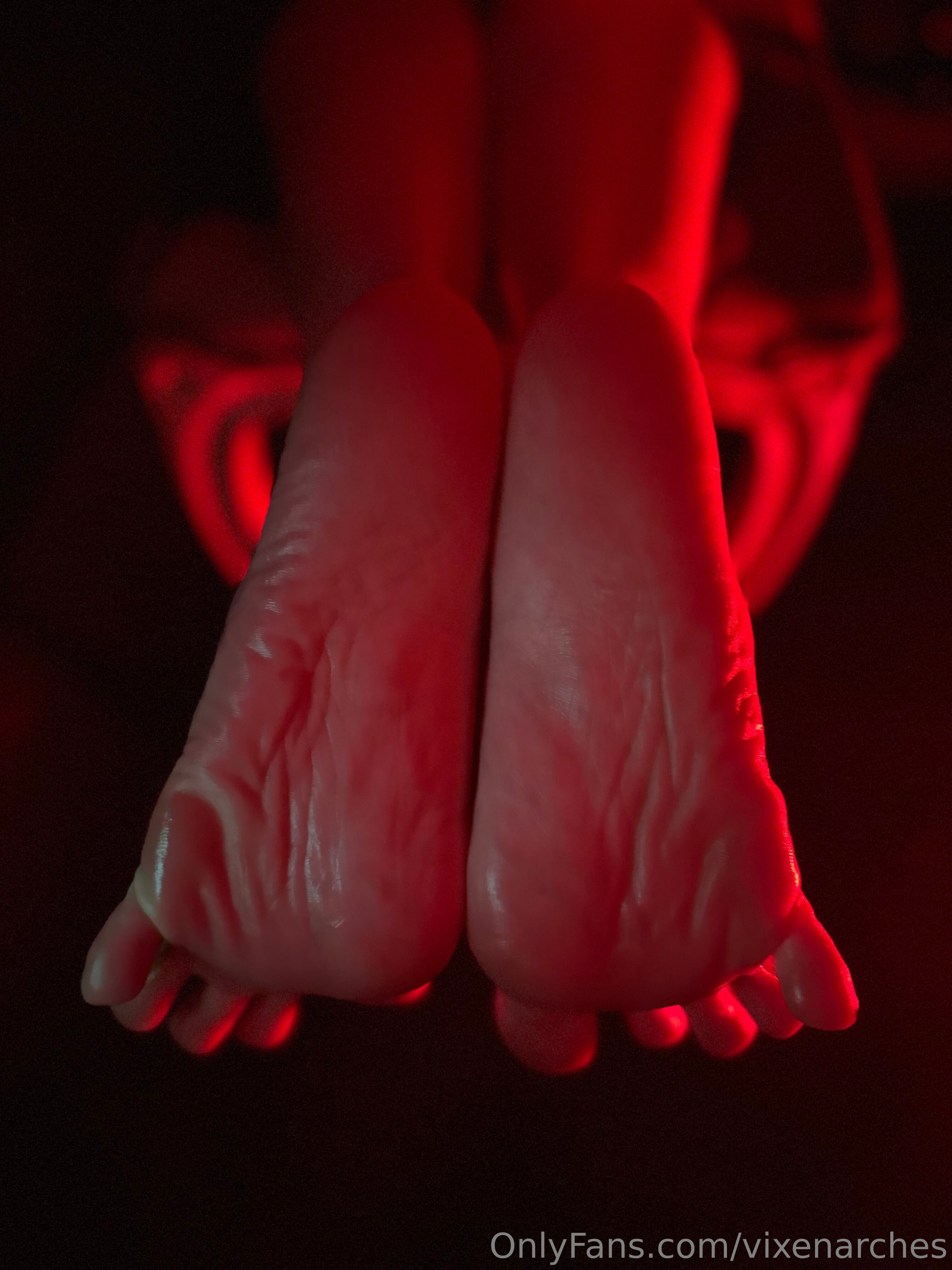 vixenarches feet