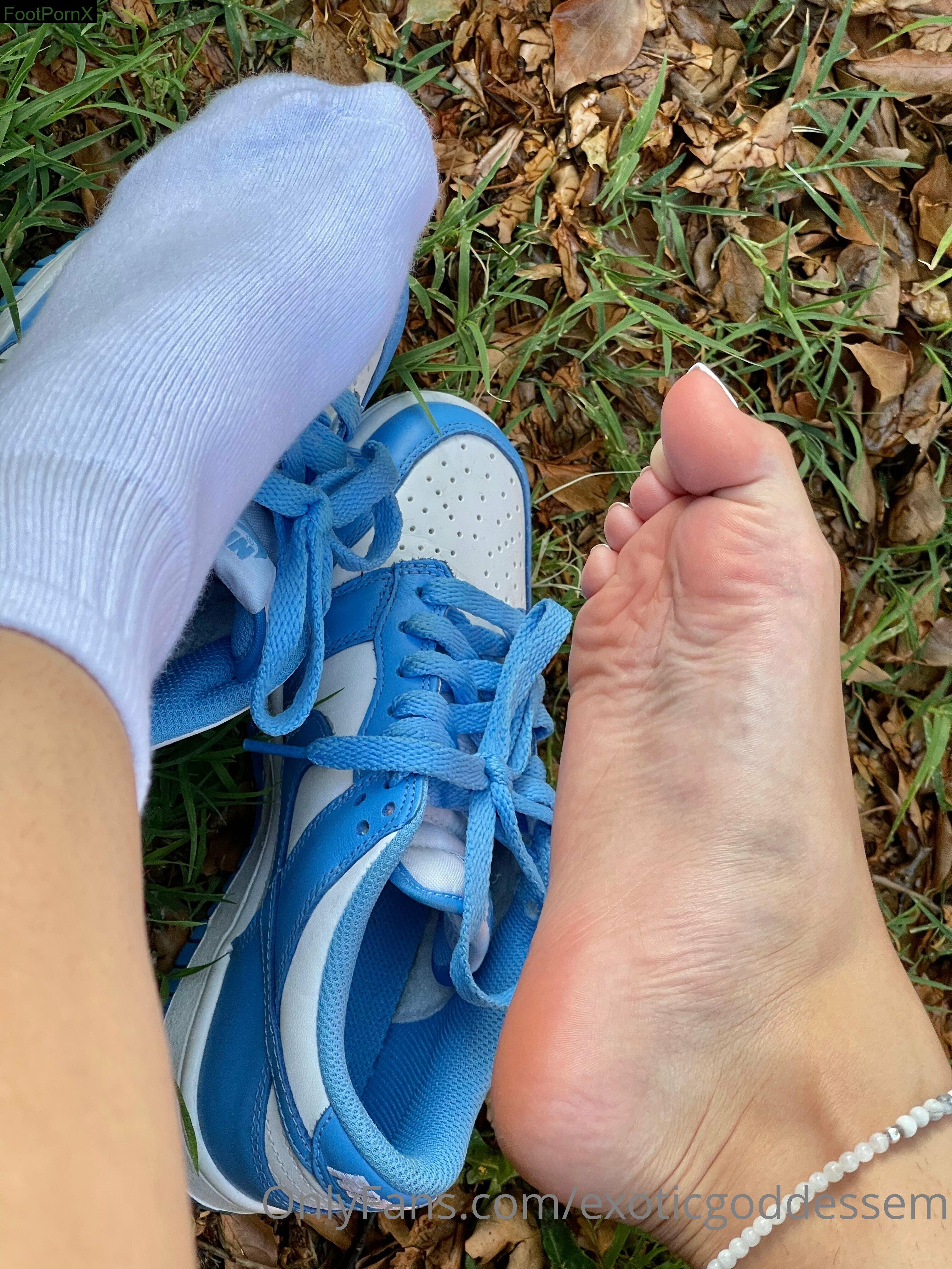 exoticgoddessem feet