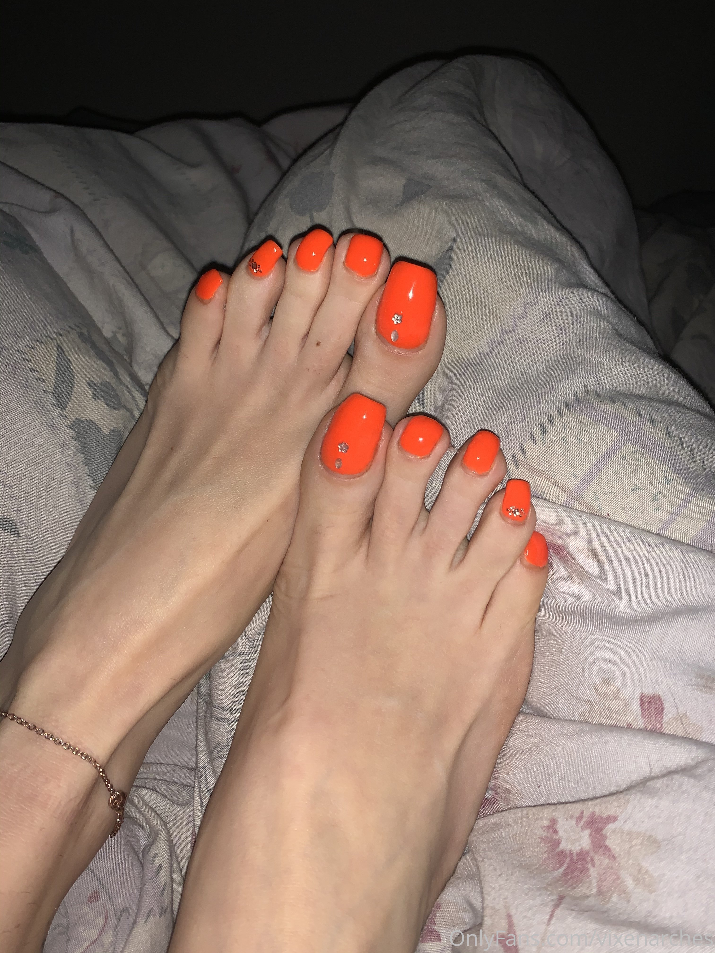 vixenarches feet