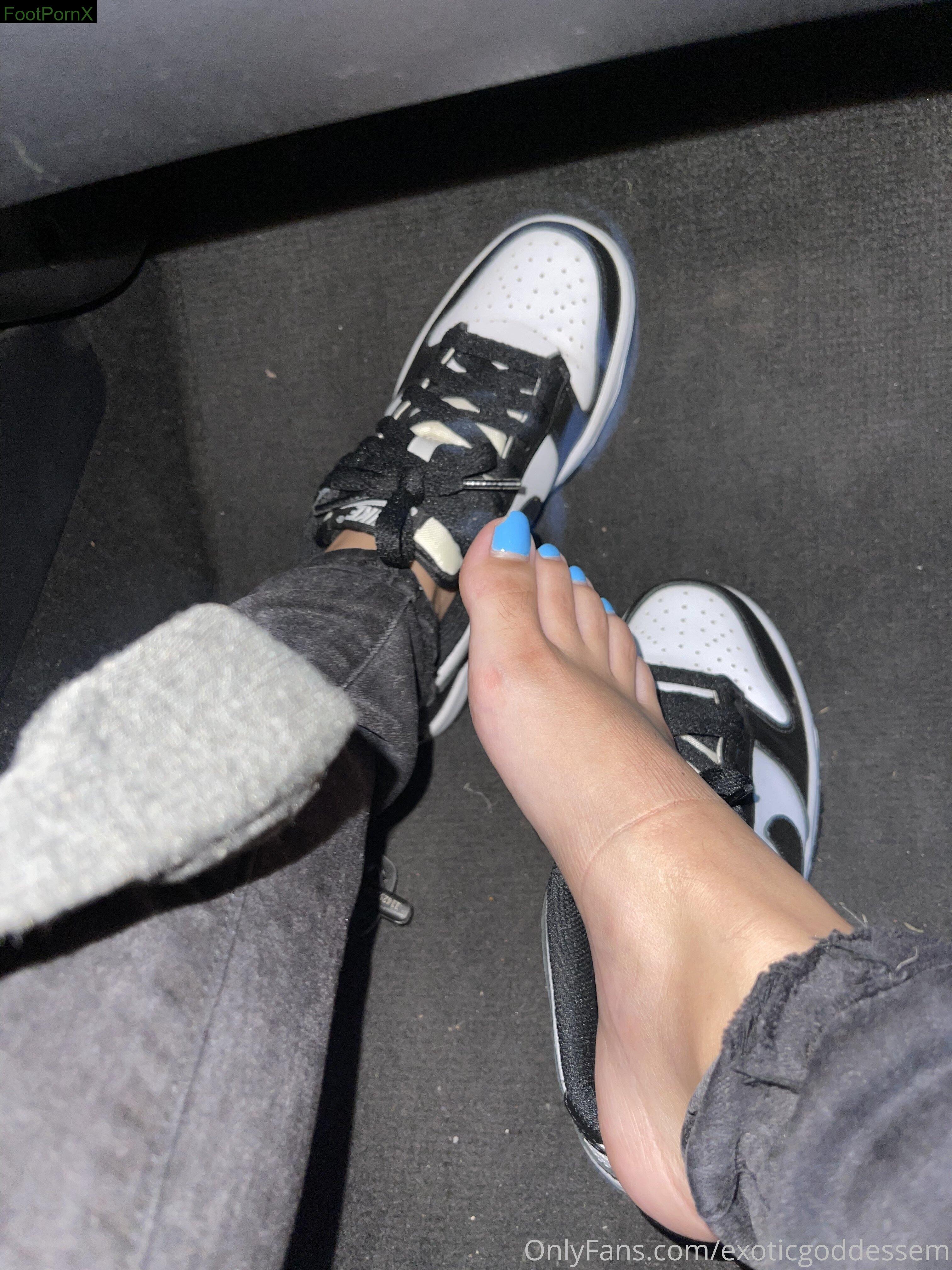 exoticgoddessem feet